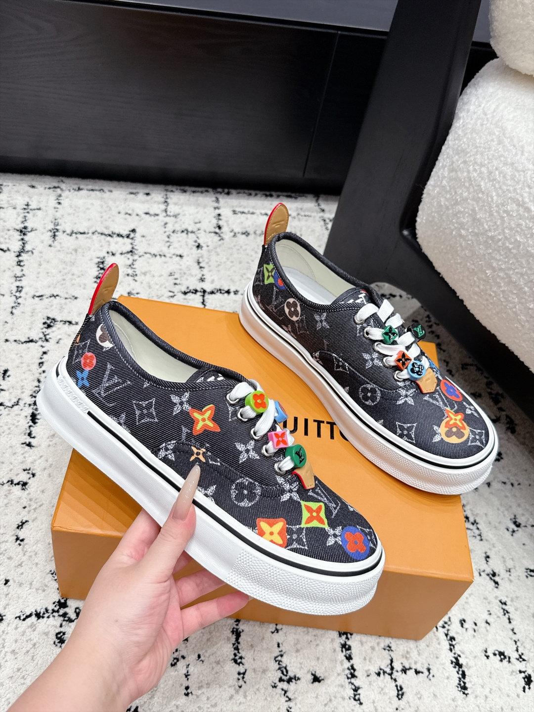 Louis Vuitton Sneakers