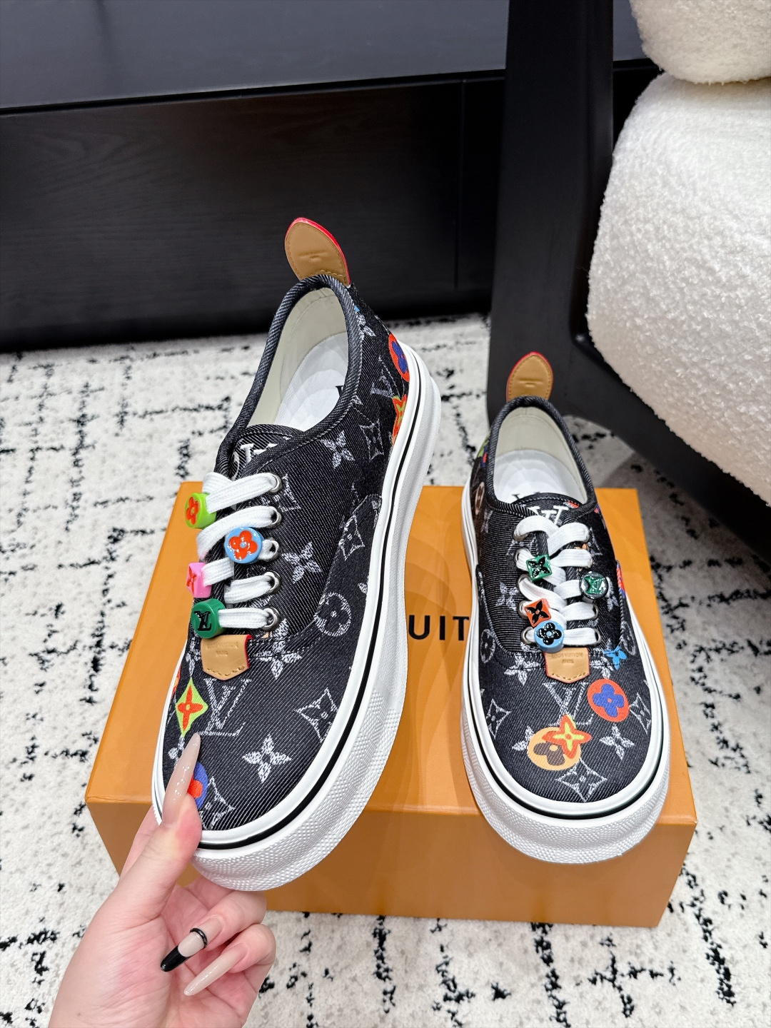 Louis Vuitton Sneakers