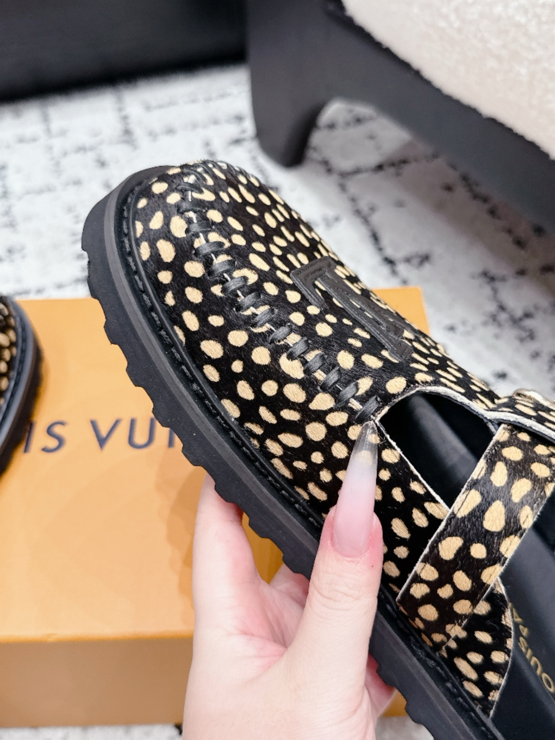 Louis Vuitton Slides