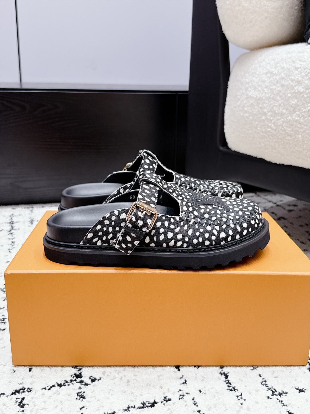 Louis Vuitton Slides