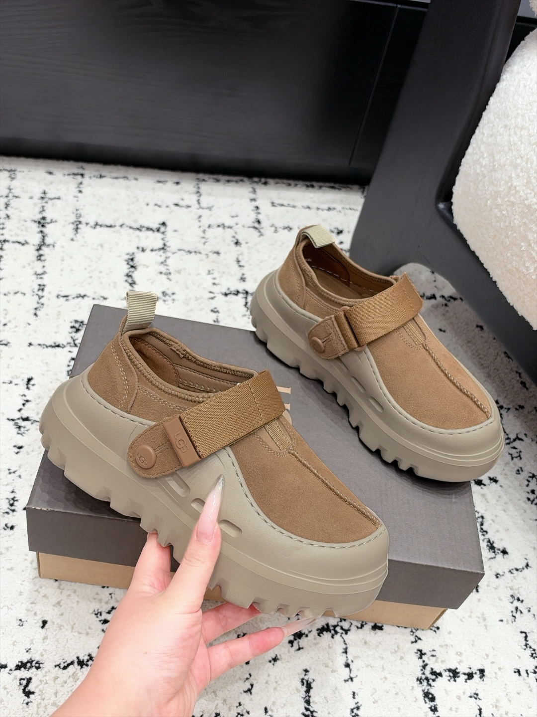 Designer Sneakers