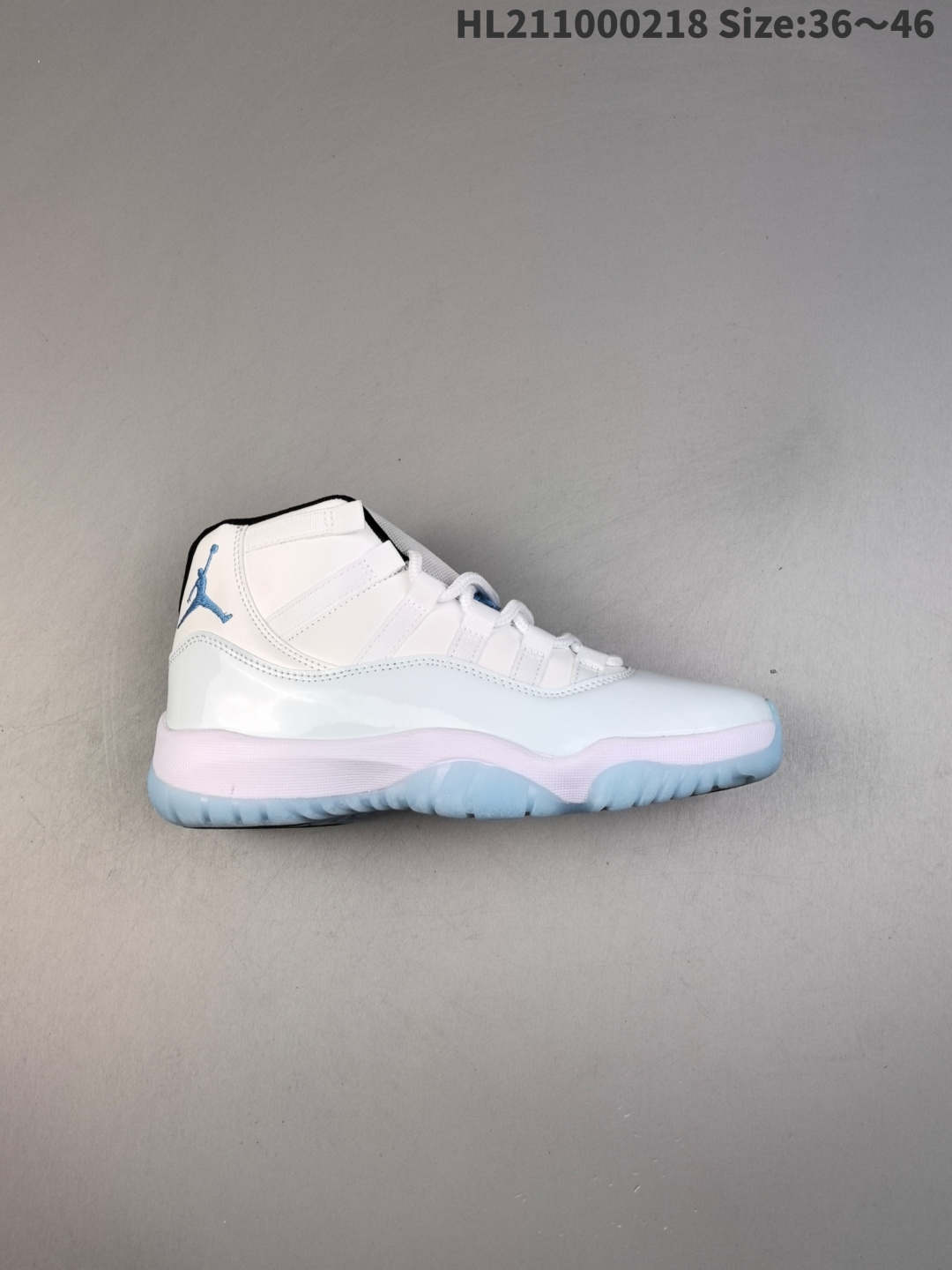 Air Jordan 11 Retro High "Legend Blue" 高帮 传奇蓝 AJ11 乔丹11代 aj11 乔11 高邦 白蓝 乔丹篮球鞋系列 款鞋采用了和经典Columbiah配色类似的色彩搭配,鞋身漆皮搭配白色尼龙材料打造, 鞋帮侧面Jumpman Logo刺绣采用了北卡蓝色点缀,鞋带扣辅以蓝色字体呈现,而后跟的数字“23”刺绣则采用了白色妆点,最后以白色中底搭配半透明水晶外底及蓝色Jumpman Logo完善整体设计收尾. 男货号:378037-117 女货号:378038-117HL211000218