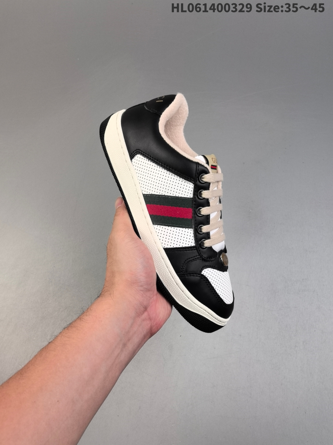 集合 古驰 Gucci Distressed Screener sneaker 古驰小脏鞋系列 官方同步 经典原型复古百搭做旧小脏板鞋复古学院风 怀旧版! 编码:HL061400329