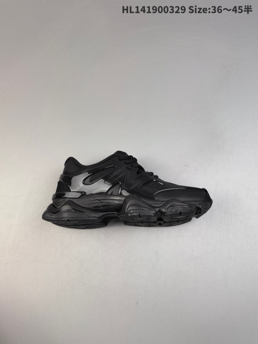 公司级✅New Balance 公司级版本 NB9060 联名款 复古休闲运动慢跑鞋 鞋款灵感源自设计师本人对夏日的怀日回忆.鞋面大身由空间双格及磨砂鞋面拼接而生,夏日氛围拉满#采用大面积网眼以及麂皮材质覆盖鞋身,还原经典气质.搭载ABZORB避震科技,由泡沫聚酯制成,上脚可以有效减少由鞋底反弹对身体及双腿的冲击力 货号:U9060X ID:HL141900329 半