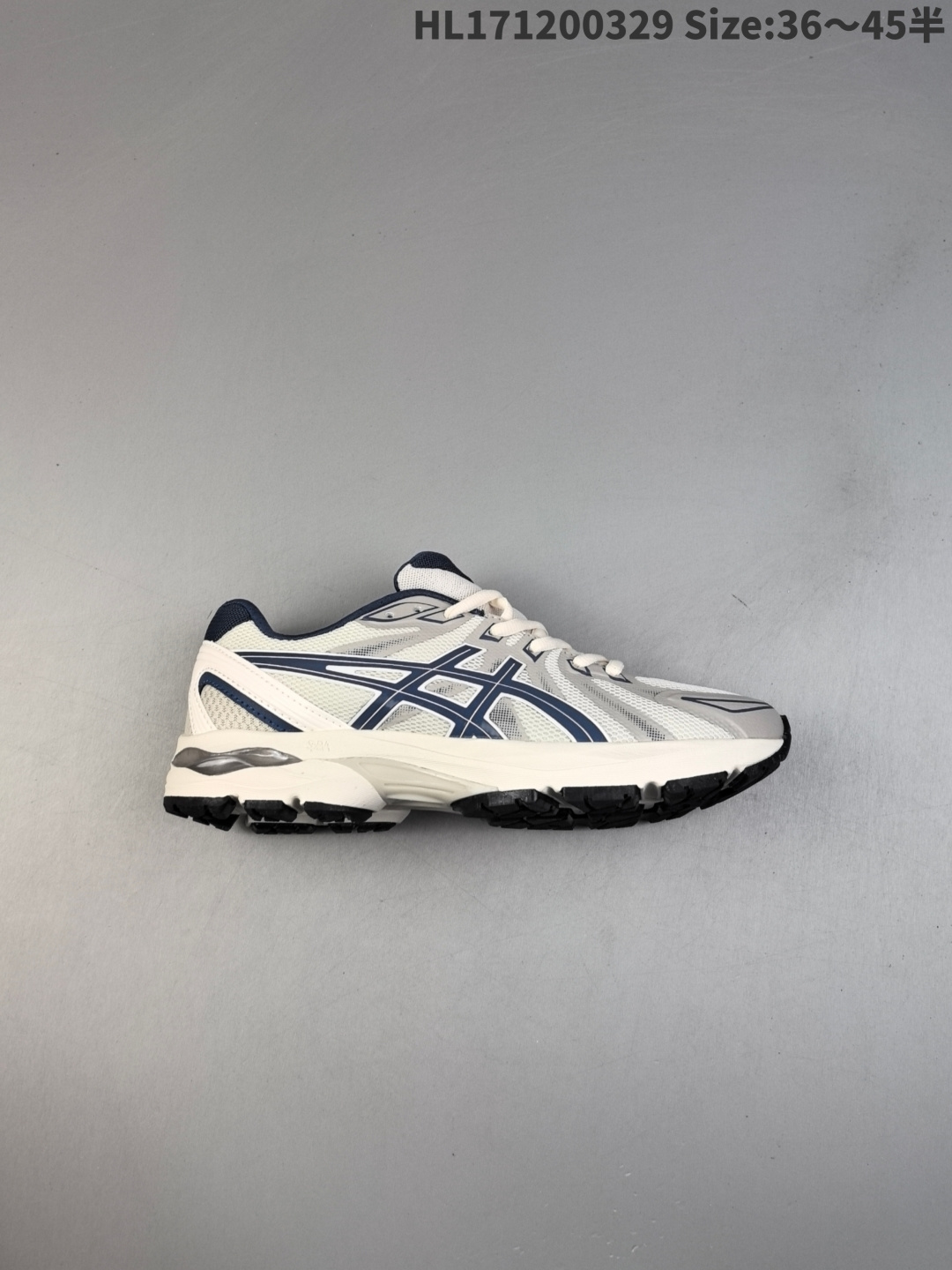 Asics GEL-FLUX CN 复古单品 ASICS (亚瑟士)是日本实业家鬼家喜八郎创立的跑鞋运动品牌,名字想法源自著名的拉丁谚语“AnimaSana In Corpore Sano”意为“健全的精 神寓于强健的体魄”.正如其名字的含义,ASICS亚瑟士一直坚信保持身体的健康与活力是打造健康快乐的生活方式的最佳途径.亚瑟士的跑鞋、篮球鞋等系列集专业与美貌于一身,拥有极高的热度 货号:1011B646-101 HL171200329 半