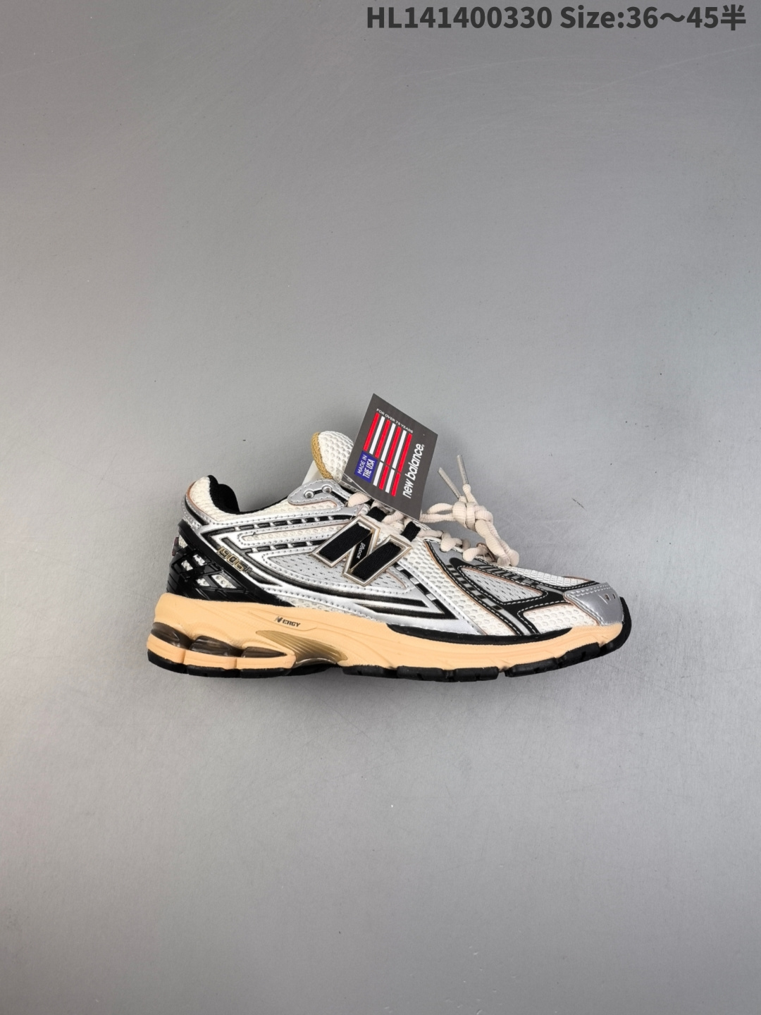 公司级✅New Balance M1906系列复古单品宝藏老爹鞋款 公司级版本复古元素叠加 质感超级棒 楦版型材料细节做工精细 作为NB最经典的档案鞋型之一 与2002一样,1906有着NB最成熟的技术加持和复古款式,而本次推出的版本参照2002r的定位,相信会在性价两端做出权衡.单从造型上来看,依旧是vibe风格,味道很正,细节也很酷,这双1906r无疑必能打入复古跑鞋爱好者的年度鞋款名录 官方货号:M1906RAV ID:HL141400330 半