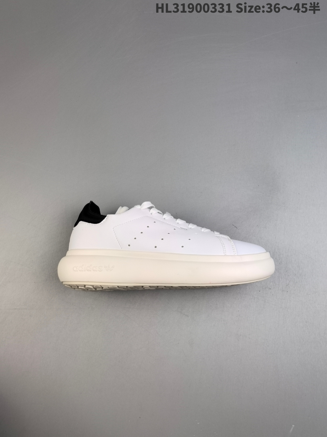 Adidas/阿迪达斯 史密斯面包版系列 男女鞋半码制,采用软质荔枝纹牛剖革鞋面材质,高密度丽新布中底拉帮工艺,外置EVA轻量发泡橡胶大底❗️这造型还真头次见!「胖版」阿迪达斯/三叶草Adidas Originals Stan Smith PF"White Green"史密斯面包版系列低帮轻量松糕经典百搭复古休闲运动厚底板鞋“皮革白绿尾 ID2786 编码:HL31900331 半