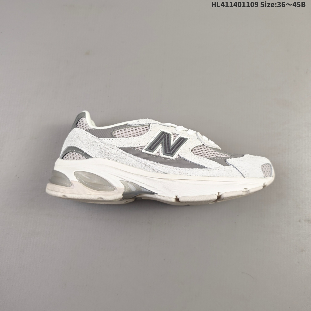 💰140
New Balance 2010系列
新百伦 复古老爹风网布跑步休闲运动鞋
新百伦经典配色 沿袭了面世之初的经典科技 以ENCAP中底配以升级版 N-ERGY缓震物料 鞋面则采用特色的柔软麂皮搭以NewBalance经典的尼龙网布 低调中还原跑鞋本真 更年轻化的设计理念与材质 让新世代青年得以用全新视角体验经典鞋款的传奇魅力
货号:U2010NB3
尺码:36 37 37.5 38 38.5 39.5 40 40.5 41.5 42 42.5 43 44 45HL411401109 Size:36~45B