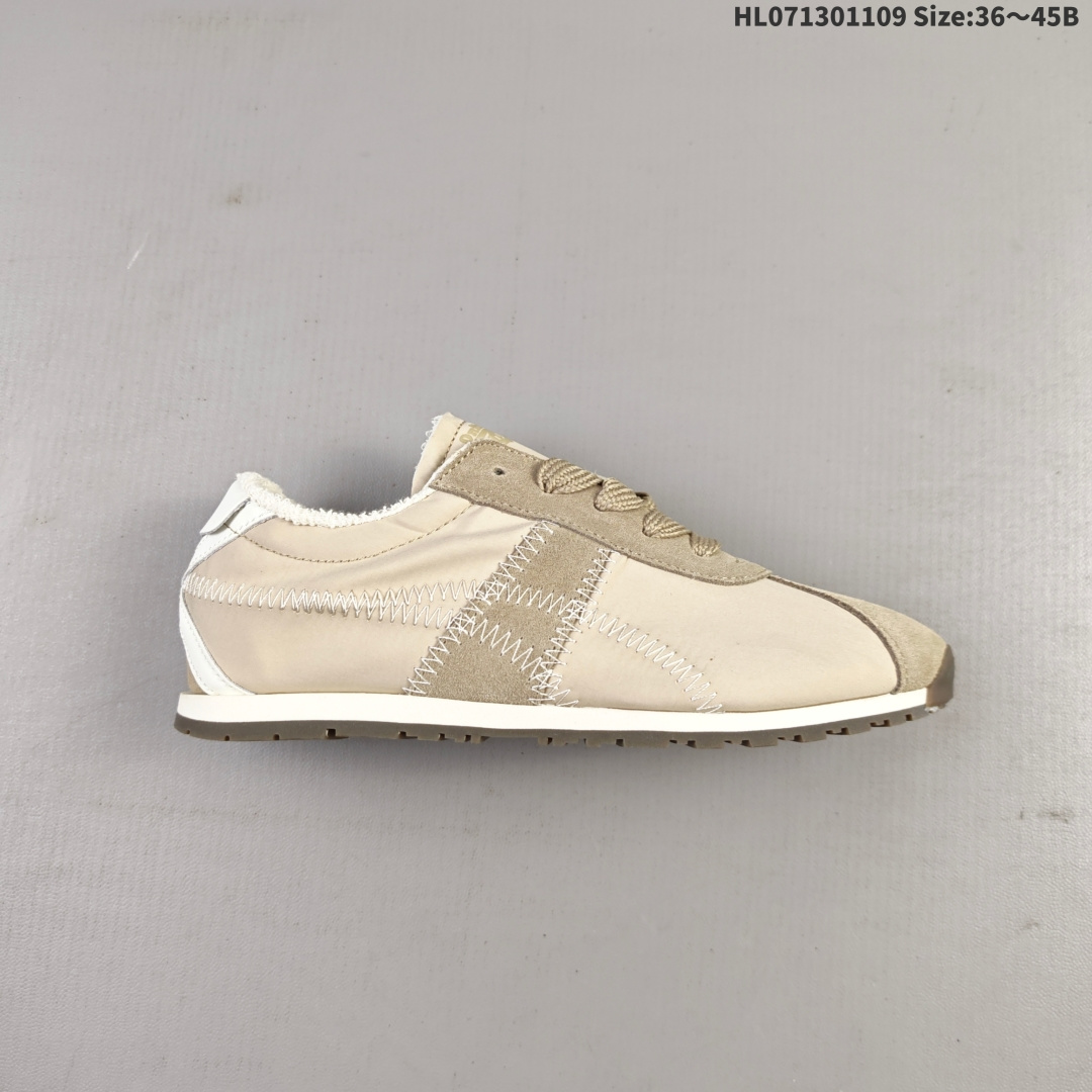 💰130 Onitsuka Tiger鬼塚虎 新款时尚舒适休闲运动鞋 TIGER CORSAIR A55跑步鞋#OnitsukaTiger##鬼塚虎#全新TIGER CORSAIR™ A55鞋款，作为鬼塚虎品牌创立75周年纪念之作，以1970 年代慢跑热潮先驱的经典鞋履 TIGER CORSAIR™为原型，以现代视角崭新演绎。轻薄鞋身搭配出色缓震鞋底，精妙平衡舒适与时尚。 货号：1183C317-001 编码：HL071301109 Size:36～45B