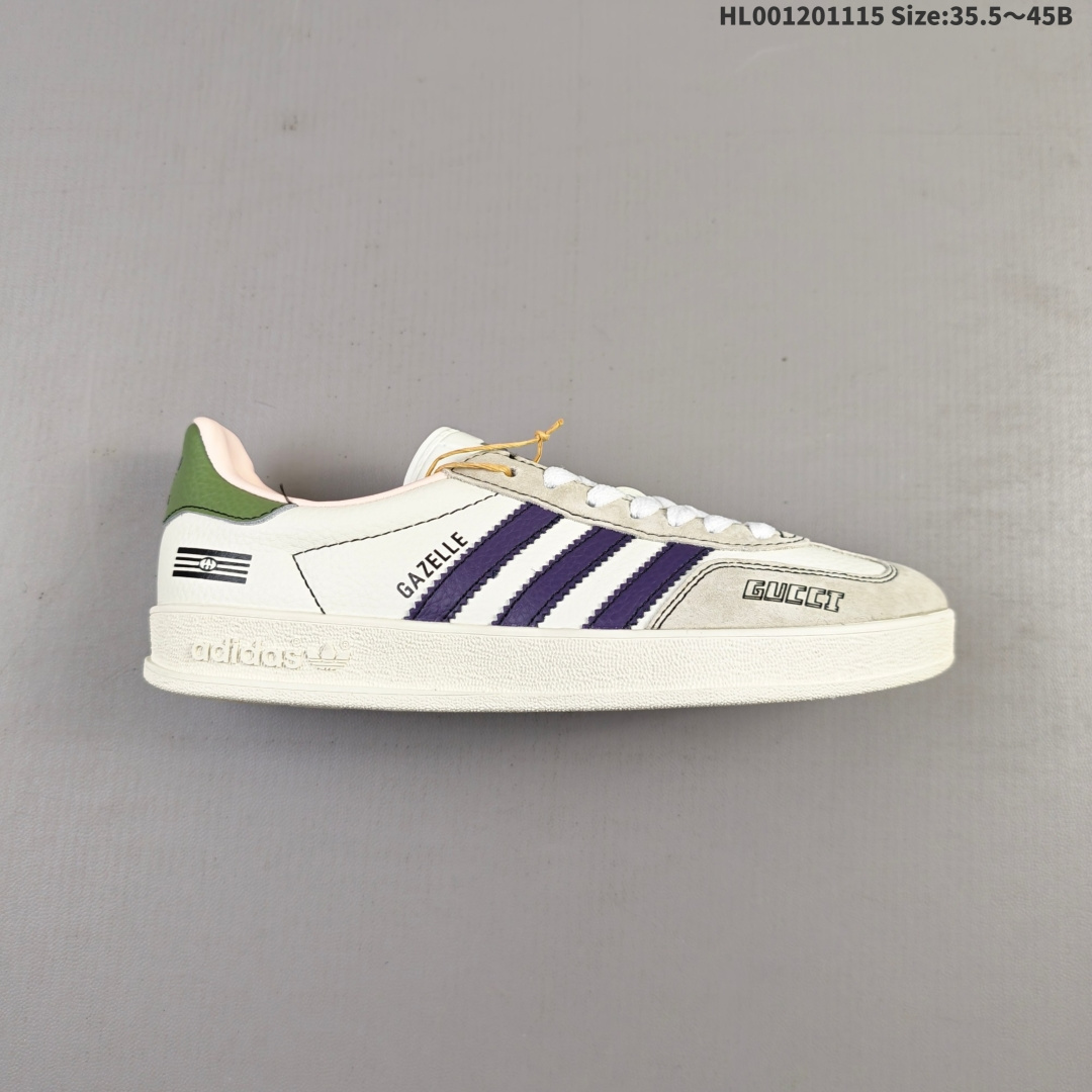💰120
头层带半码
Gucci x Adidas Original Gazelle Indoor 古驰古奇 x 阿迪达斯 低帮 联名白蓝绿 防滑耐磨轻便低邦板鞋男女同款 鞋身整体采用米白色皮革打造，搭配经典T字形灰色麂皮框架覆盖层，鞋身两侧经典锯齿三条杠Logo采用蓝色点缀，侧身点缀蓝色Gazelle字样，鞋舌点缀绿色Adidas及三叶草Logo，瞬间提升鞋子的时尚程度，后跟绿色皮革呈现并以蓝色Adidxas字样及三叶草Logo，鞋头处印有Gucci字样，彰显联名身份；最后以米白色中底搭配同色橡胶外底完善整体设计收尾。
货号：DD6603
尺码：35.5 36 36.5 37 38 38.5 39 40 40.5 41 42 42.5 43 44 44.5 45HL001201115 Size:35.5～45B