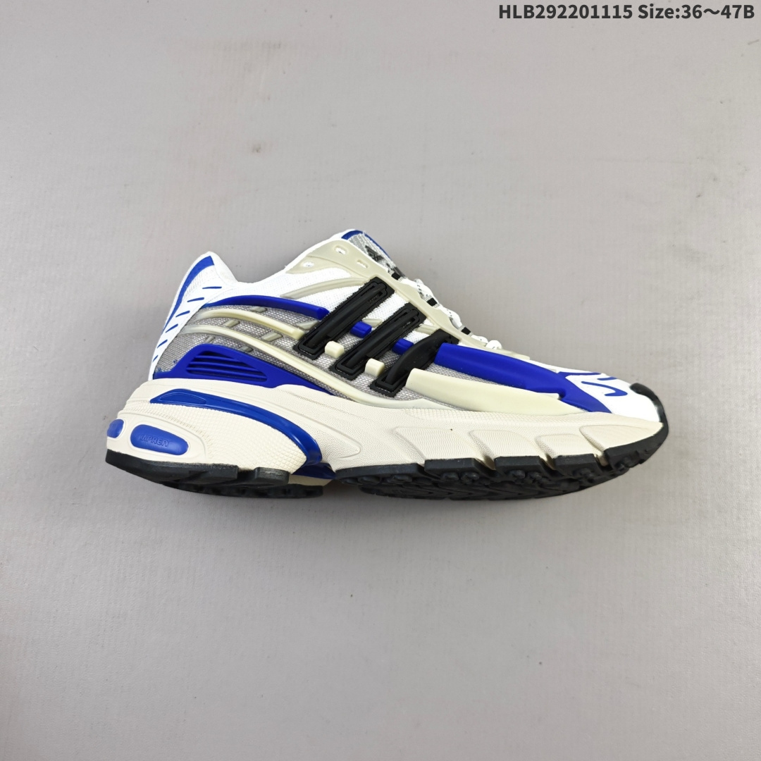 💰220
Pharrell x adidas Adistar Jellyfish 
低帮复古风老爹鞋 实拍首发 
adidas Adistar Cushion与Atmos联名出的这款复古老爹鞋简直是未来科技感十足
以3D风格焕新演绎标志性三条纹 为造型添上点睛之笔
金属质感视觉效果TPU自带哑光反射
非常的细节 最大的亮点无疑是鞋屁股 
大块的tpu包裹 让增高的大底不再突兀 更显腿长脚细
官方货号:  JP9271
尺码: 36 36.5 37.5 38 38.5 39 40 41 42 43 44 45 46 47HLB292201115 Size:36～47B