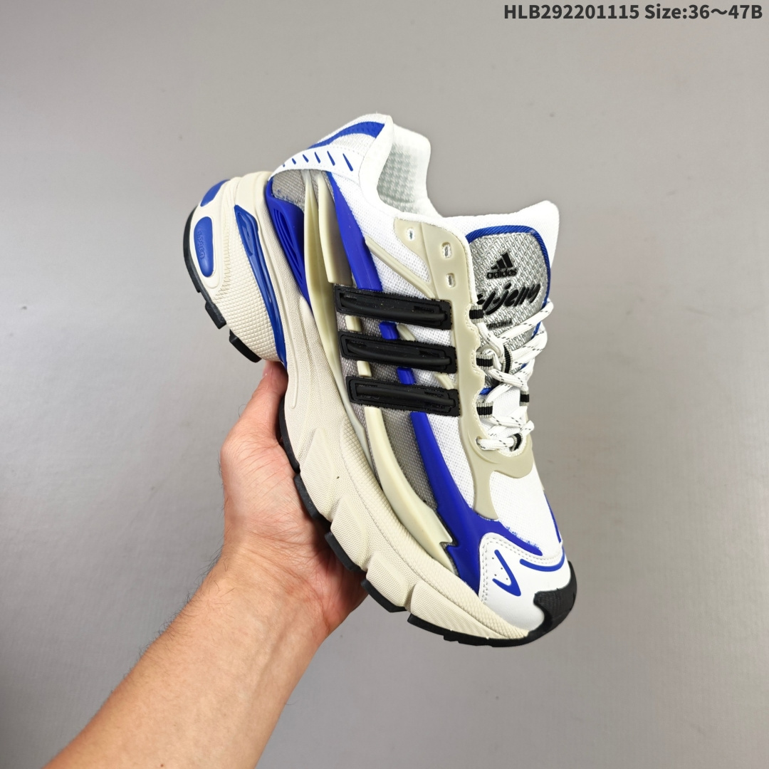 集合💰220
Pharrell x adidas Adistar Jellyfish 
低帮复古风老爹鞋 实拍首发 
adidas Adistar Cushion与Atmos联名出的这款复古老爹鞋简直是未来科技感十足
以3D风格焕新演绎标志性三条纹 为造型添上点睛之笔
金属质感视觉效果TPU自带哑光反射
非常的细节 最大的亮点无疑是鞋屁股 
大块的tpu包裹 让增高的大底不再突兀 更显腿长脚细
官方货号:  JP9271
尺码: 36 36.5 37.5 38 38.5 39 40 41 42 43 44 45 46 47HLB292201115 Size:36～47B