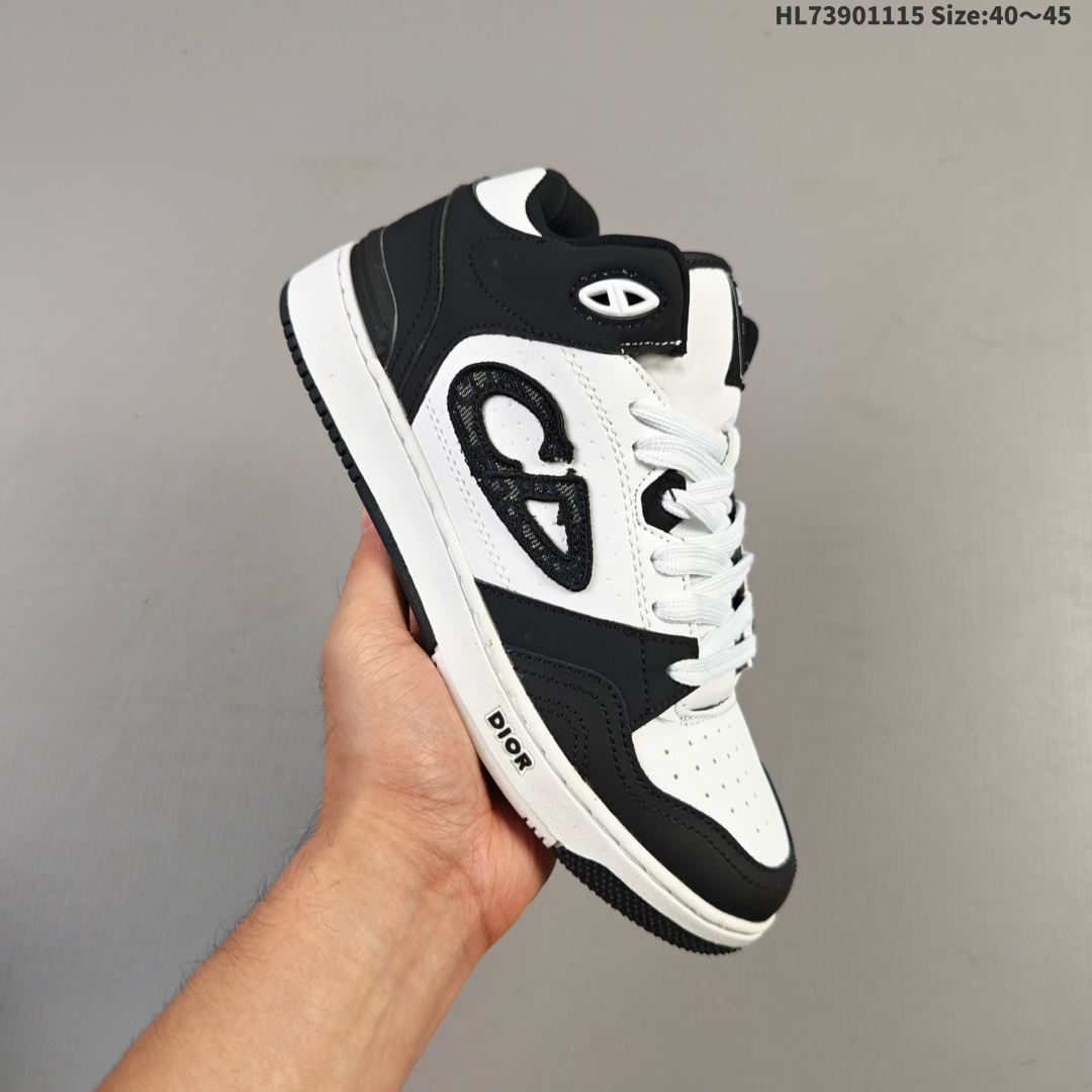 集合特价💰90
迪奥D 新款专柜同步发售鞋底:原厂特供原版底,独家活动成型底超级舒服,标准运动中邦运动鞋!HL73901115 Size:40~45