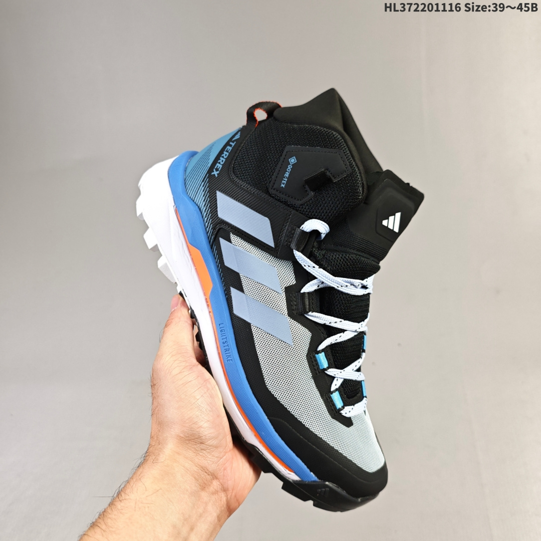 集合💰220
公司级✅Adidas阿迪达斯TERREX SKYCHASER AX5 TECH MID新款男女运动中帮登山缓震徒步鞋
以GORE-TEX科技与CLIMAWARM+暖风科技为核心，搭配马牌橡胶外底与LIGHTMOTION技术，专为寒冷潮湿环境设计，堪称冬季户外运动的“全能通行证”。
CLIMAWARM+暖风科技则通过Primaloft®隔层与立体织法构建“热循环系统”。中空纤维结构可储存静止空气，配合鞋舌与鞋口的加厚设计，形成封闭式保暖空间，有效阻隔外界冷空气侵入。
货号:GV9033
尺码:39 40 40.5 41 42 42.5 43 44 45
lD：HL372201116 Size:39～45B
