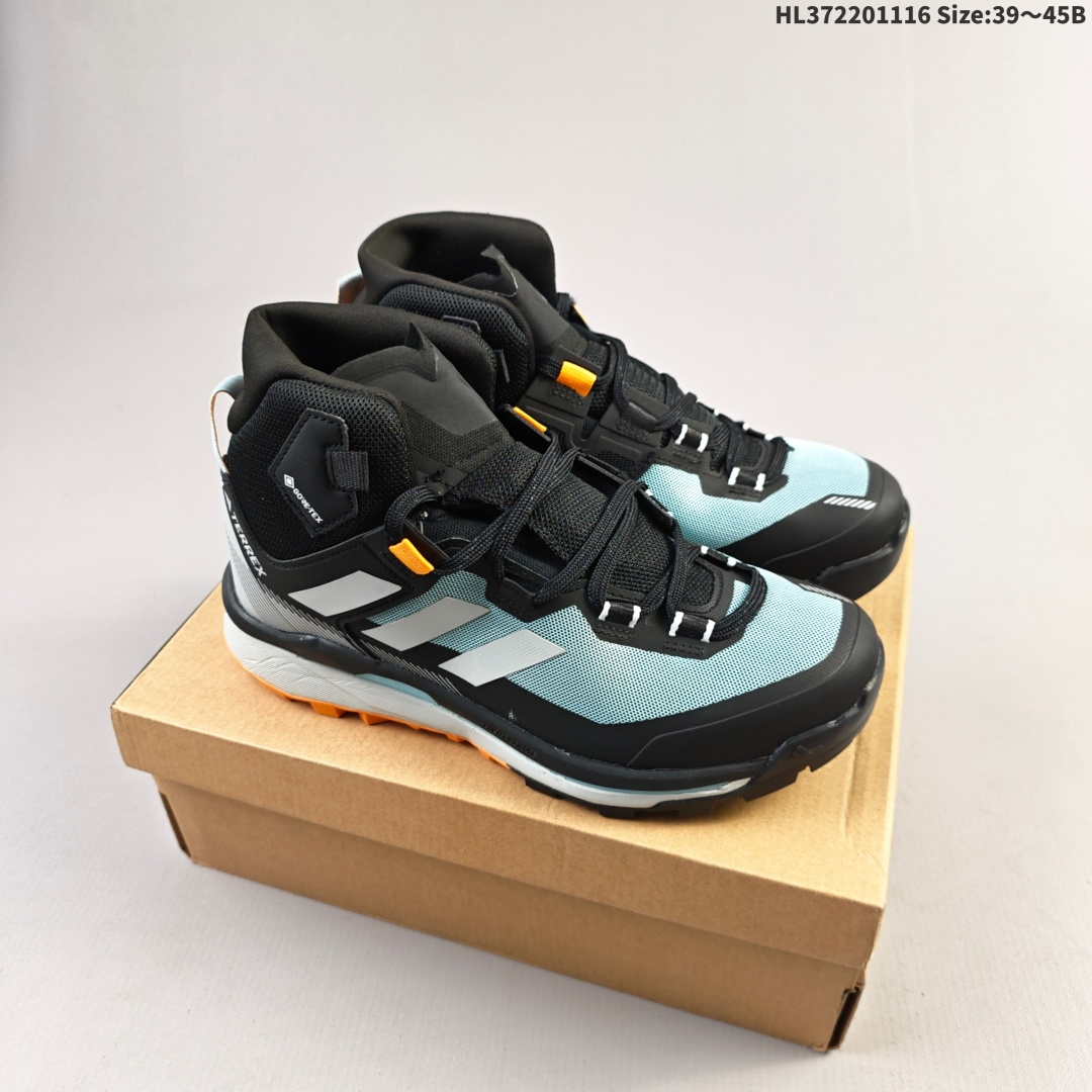 集合💰220
公司级✅Adidas阿迪达斯TERREX SKYCHASER AX5 TECH MID新款男女运动中帮登山缓震徒步鞋
以GORE-TEX科技与CLIMAWARM+暖风科技为核心，搭配马牌橡胶外底与LIGHTMOTION技术，专为寒冷潮湿环境设计，堪称冬季户外运动的“全能通行证”。
CLIMAWARM+暖风科技则通过Primaloft®隔层与立体织法构建“热循环系统”。中空纤维结构可储存静止空气，配合鞋舌与鞋口的加厚设计，形成封闭式保暖空间，有效阻隔外界冷空气侵入。
货号:GV9033
尺码:39 40 40.5 41 42 42.5 43 44 45
lD：HL372201116 Size:39～45B