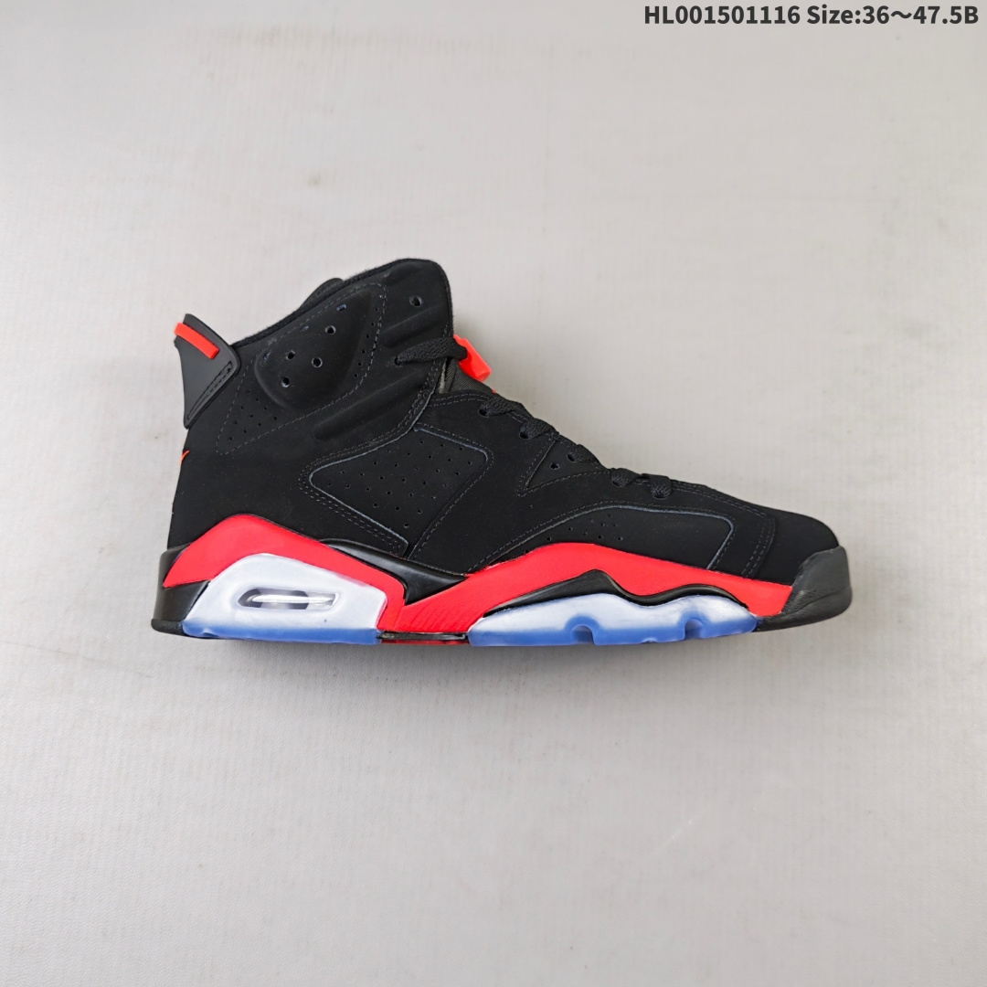 真标带半码 Air Jordan 6 Retro OG "Reverse Infrared" 高帮 复刻黑红 3M反光 AJ6 乔丹6代 aj6 乔6 高邦 反转红外线 男女同款 乔丹篮球鞋系列 采用甲壳式鞋身的设计,线条十分简洁明快,精巧的造型强化了鞋身的包裏性,鞋舌上创新性添加了的两个方洞,鞋舌上Jumpman Logo采用红色刺绣呈现,后跟以元年红色Nike Swooshh Logos刺绣点缀,中底部分将黑、红区域反转呈现,相比于初代配色更加吸睛;更利于调整位置与方便穿脱犹如跑车后扰流板的鞋跟拉环,以及脚踝外侧的醒目凸起,营造出前卫时尚的视觉冲击.鞋身下部则依旧延续了性能不俗的分离式Air Sole气垫与水晶半透明橡胶大底,材质以黑色牛巴戈材质鞋面搭配3M反光细节,辅以冰蓝色水晶底收尾;中底红色也相较于上次的粉红更容易让人接受,视觉表现更富张力. 货号:CT8529-001(2026版) HL001501116 B