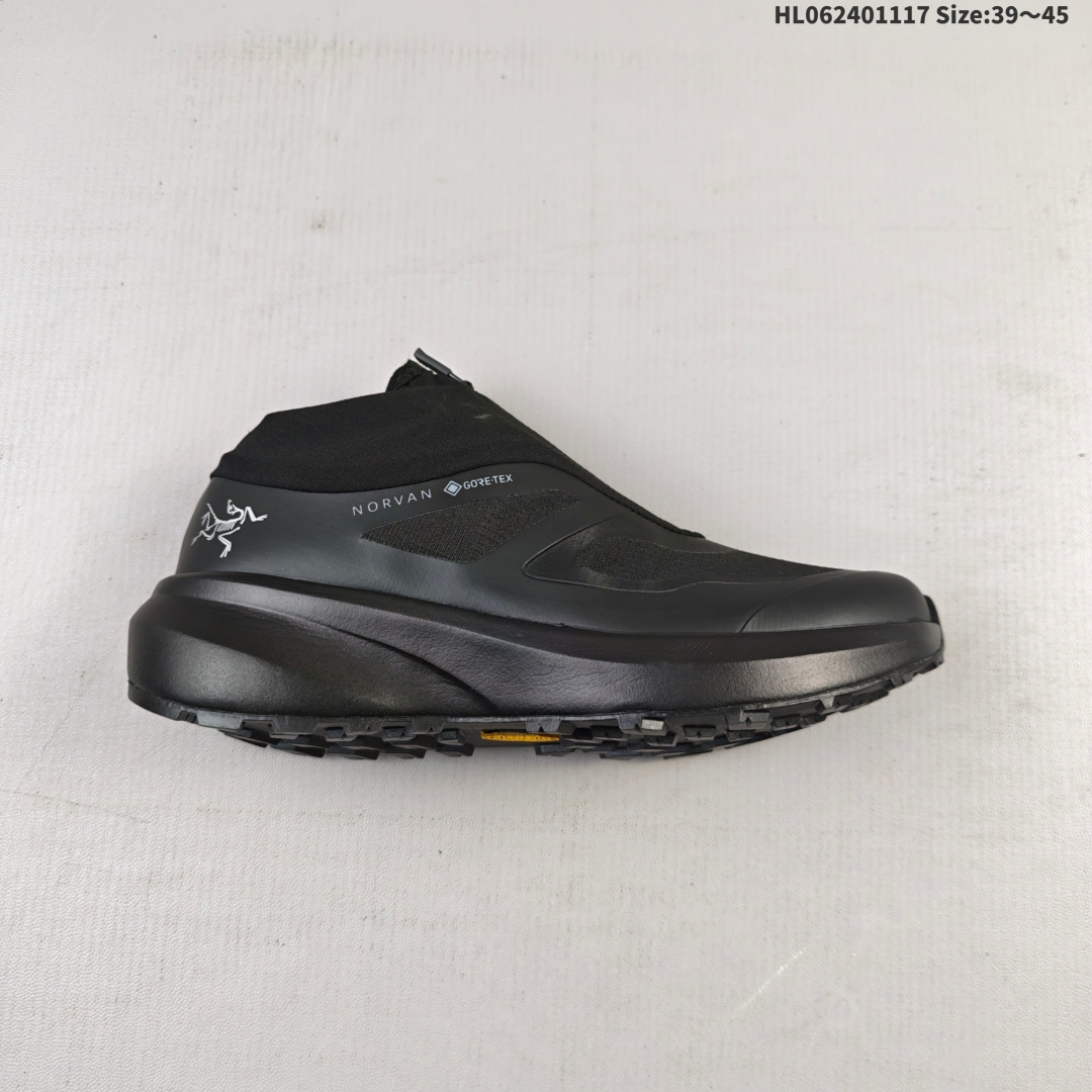 💰240
始祖鸟AERIOS FL MID GTX M覆盖透气男越野跑鞋
官方同步上架 广东纯原版本出品
适合技术路线单日徒步穿着也可以一脚蹬穿法 aeriosflgtx鞋受到长途野外跑步鞋的启发 适合在变化的地形上进行快速轻快的徒步旅行穿着,舒适而有支撑性,使您充满信心。该设计与脚部融为一体,可最大限度地减少摩擦,gore-tex保护膜网砂,采用gore隐形适体(invisiblefit)技术,更轻薄舒适。敏捷、稳定和技术路线上的自信源于vibram® megagrip外底、压缩eva内底以及一体的tpu。重量约:275g技术特点透气轻量耐磨鞋子鞋外底结构vibram®megagripM橡胶化合材料耐用柔软鞋子结构tpu鞋头可防磨损压缩eva泡沫内底以及一体的tpu铁芯提高了灵活性和稳定性,使您充满信心鞋子衬垫结构4mm厚ortholiteM3d模制插片材料gore-tex薄膜tpu高耐磨保护膜cordura®
编码:HL062401117 Size:39~45