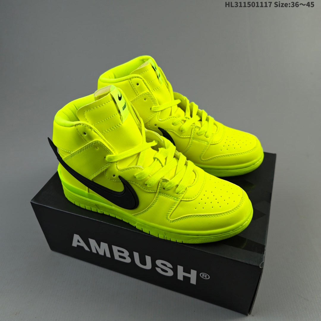 集合💰150
公司级AMBUSH x NK SB Dunk High 滑板鞋高帮男女士运动鞋 联名大勾 吴亦凡同款篮球鞋 以早年间最经典的 Dunk Hi 为蓝本 选用质感出众的荔枝皮打造鞋面 搭配亮色配色尽显街头气质 鞋款最大亮点在于侧身 Swoosh Logo 延至后跟并超过鞋身 以夸张设计带来辨识度的提升 醒目效果极强 鞋舌与后跟处均饰有AMBUSH 字样 鞋款联名身份不言而喻 
货号：CU7544 001
编码：HL311501117