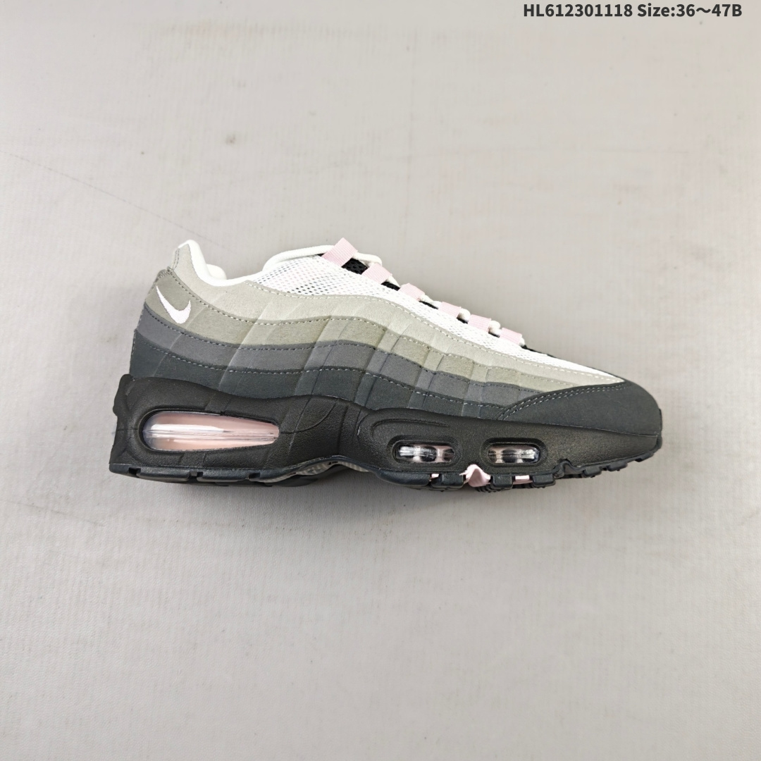 公司级✅NIKE AIR MAX 95 SP 耐克 气垫复古慢跑百搭鞋休闲运动鞋 这双鞋采用前脚掌开窗式气垫 这种设计在当时是前所未有的 鞋带孔的设计灵感来自人体肋骨 而鞋底支撑片则模仿了人体脊柱 甚至每个气垫的气压都有详细的标记 这种设计即使在今天看来 依然充满了科技感 货号:HJ5996-001 ID:HL612301118 B