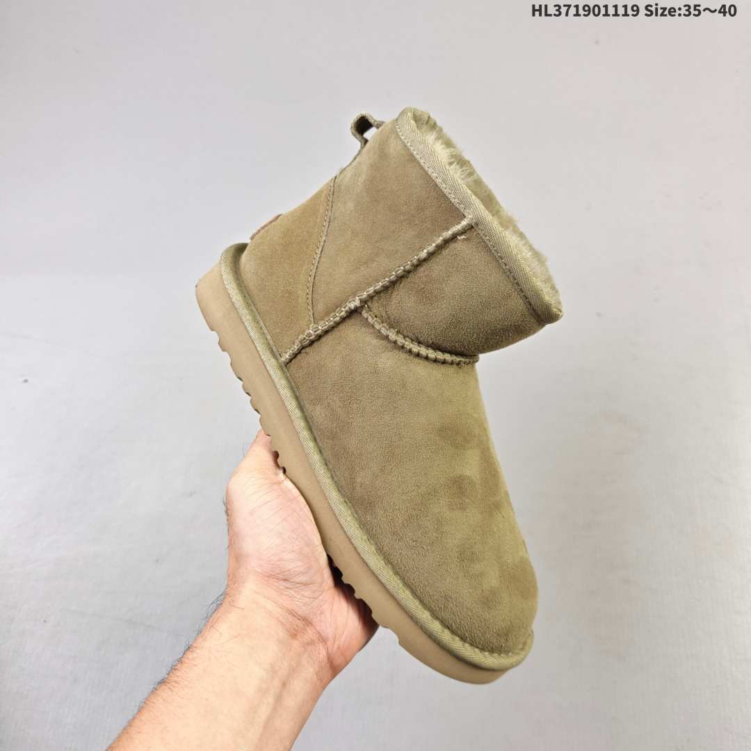 集合💰190
UGG2025ss官网最新
，又特别轻便好穿，搭配袜子有种甜度超标少女感
～一眼沦陷，鞋面原版材质，原版大底，脚感软糯舒适，百搭，秒变大长腿，夏日必备单品HL371901119 Size:35～40