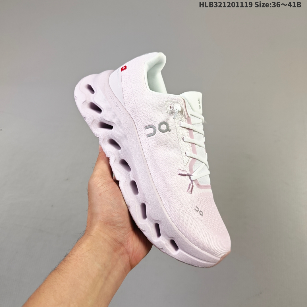 集合一💰120
公司级✅Loewe x On昂跑Cloudtilt 罗意威 联名轻量运动休闲鞋 
脚感很舒服 鞋底柔软且包裹性好 上脚显腿长
不管休闲还是运动都很百搭 是最好看最显质感的颜色
ID:HLB321201119