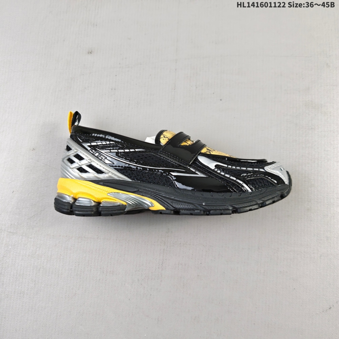 💰160
New Balance1906R乐福鞋
便捷穿脱设计一脚蹬 公司级版本👏
采用的是1906鞋底鞋型和乐福的拼接
既有1906的舒适脚感和有运动感的线条
上半部分又有乐福的慵懒和随性的feel
两种差别极大风格和鞋型碰撞 
大胆前卫 既独特又不失协调 整体适合休闲风格
货号: U1906LGA
尺码: 36 37 37.5 38 38.5 39.5 40 40.5 41.5 42 42.5 43 44 45HL141601122 Size:36～45B