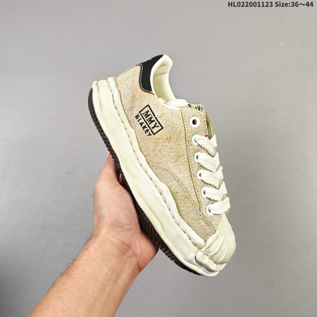 【公司级】余文乐挚爱单品 MMY Blakey 脏脏鞋 复古溶解风 概念时装设计师・三原康裕品牌MMY/Maison MIHARA YASUHIRO Original Sole Canvas Low 变形溶解雪糕底低帮休闲百搭帆布面板鞋增高厚底老爹鞋.新款MMY三原康裕Blakey贝壳头溶解休闲板鞋日系运动鞋 MMY Blakey 三原康裕溶解鞋,贝壳头系列,上脚都是杠杠的好看,太百搭了,真的要吹爆三原康裕的贝壳头,比阿迪达斯的贝壳头高级太多,加上溶解大底,简直就是yyds. 编码:HL022001123