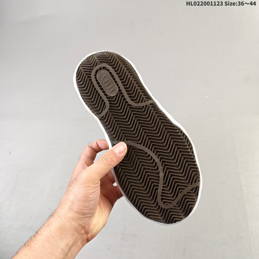 【公司级】余文乐挚爱单品 MMY Blakey 脏脏鞋 复古溶解风 概念时装设计师・三原康裕品牌MMY/Maison MIHARA YASUHIRO Original Sole Canvas Low 变形溶解雪糕底低帮休闲百搭帆布面板鞋增高厚底老爹鞋.新款MMY三原康裕Blakey贝壳头溶解休闲板鞋日系运动鞋 MMY Blakey 三原康裕溶解鞋,贝壳头系列,上脚都是杠杠的好看,太百搭了,真的要吹爆三原康裕的贝壳头,比阿迪达斯的贝壳头高级太多,加上溶解大底,简直就是yyds. 编码:HL022001123