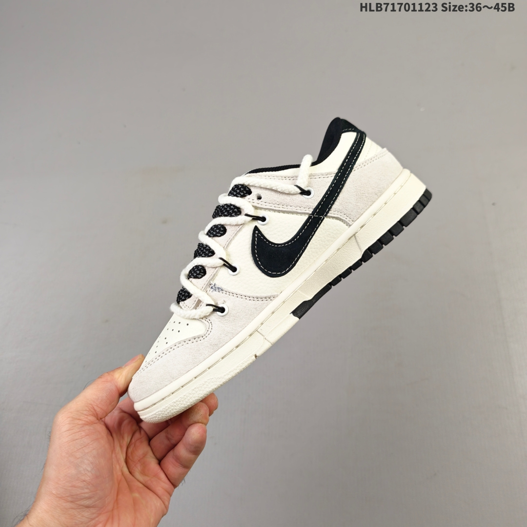 集合💰170
NIKE DUNK SB LOW 全新配色  supreme联名
定制Dunk SB顾名思义，具有经典的Dunk血缘，又注入了更多的时尚元素。相较于普通的Dunk滑板鞋，改良版的Dunk SB加厚了鞋舌的填充，使舒适性大大提升，同时也更方便穿脱；中底部分则加入了脚感柔软舒适Zoom Air气垫，有效吸收滑板等极限运动在落地时带来的冲击力，为街头运动者们提供更好的保护  
货号：YX5066 257
尺码：36 36.5 37.5 38 38.5 39 40 40.5 41 42 42.5 43 44 45HLB71701123 Size:36～45B