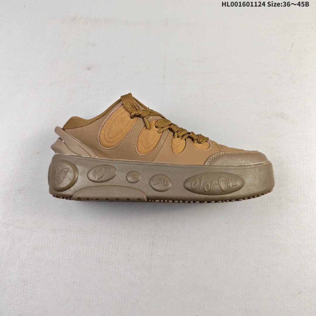 💰160
真标带半码 多版本
LaMelo Ball x Puma LaFrancé 彪马 低帮 联名款 棕色 百搭防滑耐磨低邦生活休闲鞋 这款鞋子是夏洛特黄蜂队当家球星LaMelo Ball与Puma合作推出的联名款，鞋款整体采用透气网布与质感皮革拼接，网布保证双脚随时干爽，皮革则提升了整体的耐用性与支撑力。鞋身线条流畅，鞋舌与鞋后跟处的"1 Of 1"压纹的个人Logo品牌标识，简洁醒目，彰显联名身份；鞋侧立体浮雕式联名Logo，以拉梅洛个人元素重新解构Puma经典跑道标，中底搭载革命性Nitro Foam Rideh缓震科技，将球场爆发力转化为日常步伐的极致舒适，后跟处"Lafrances"家族徽章刺绣，低调彰显鲍尔家族篮球血统。
货号：310465-02HL001601124 Size:36～45B