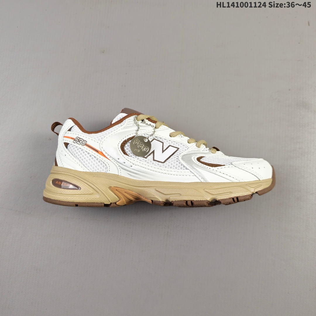 💰100
新百伦 New Balance 530 复古跑鞋 小红书爆款 官网售罄这双鞋确实是NB家经典复古款式之一,以全新科技诠释,成功打造530鞋款,鞋面在保持530基本线条和片层结构的同时,采用更为简洁、流畅的设计语言官方
货号: MR530NI
编码:HL141001124 Size:36~45