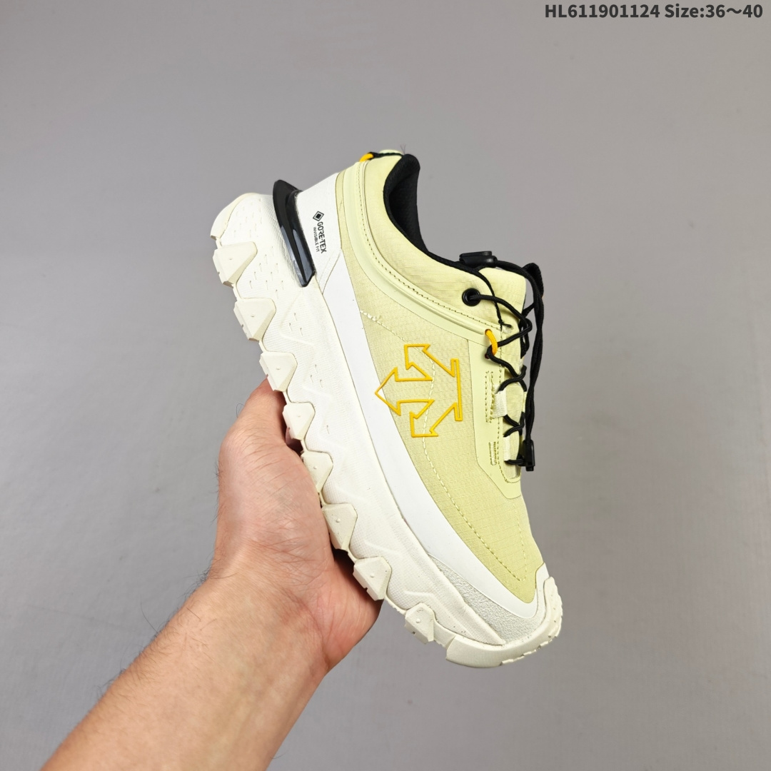 集合💰190
迪桑特DESCENTE SKI STYLE系列 SNOW RIDE GTX舒适百搭 防滑耐磨低帮 生活休闲鞋
工程网布 夏日透气担当 轻质中底 回弹舒适每一步 米其林外地 多场景抓地稳
货号: D5431SSN56
尺码:36 36.5 37.5 38 38.5 39 40HL611901124