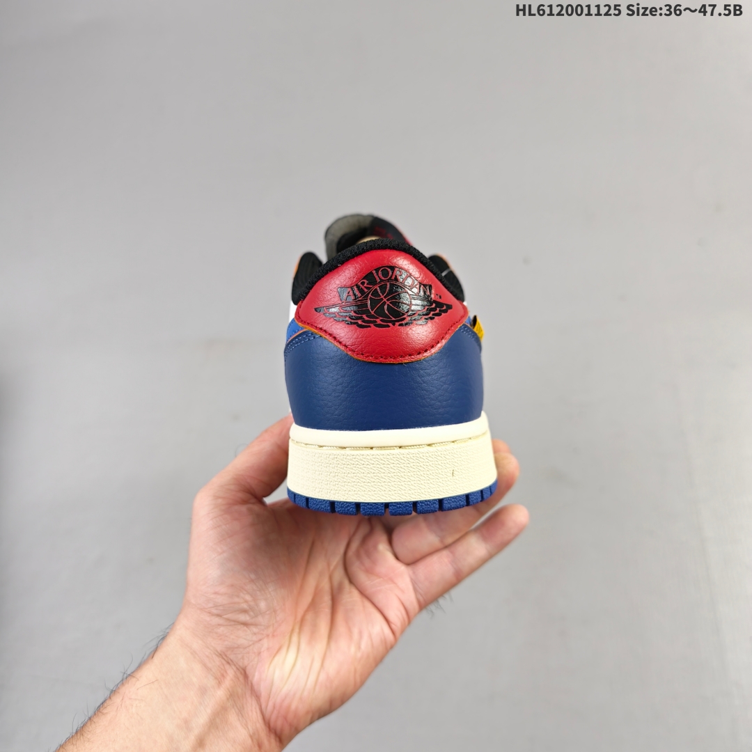 💰200
公司的!乔丹Air Jordan 1 Low 低帮复古文化休闲运动篮球鞋。该鞋款从 1985 年元年款汲取设计灵感,焕新演绎简约经典外观,让人感到熟悉的同时又颇具新意。缝线细节搭配后跟刺绣 Wings 标志,彰显 JORDAN 品牌与众不同的专属格调。皮革鞋面,塑就出众结构感与耐穿性。
货号:HQ6998 146
尺码:36 36.5 37.5 38 38.5 39 40 40.5 41 42 42.5 43 44 45 46 47.5
编码:HL612001125 Size:36~47.5B