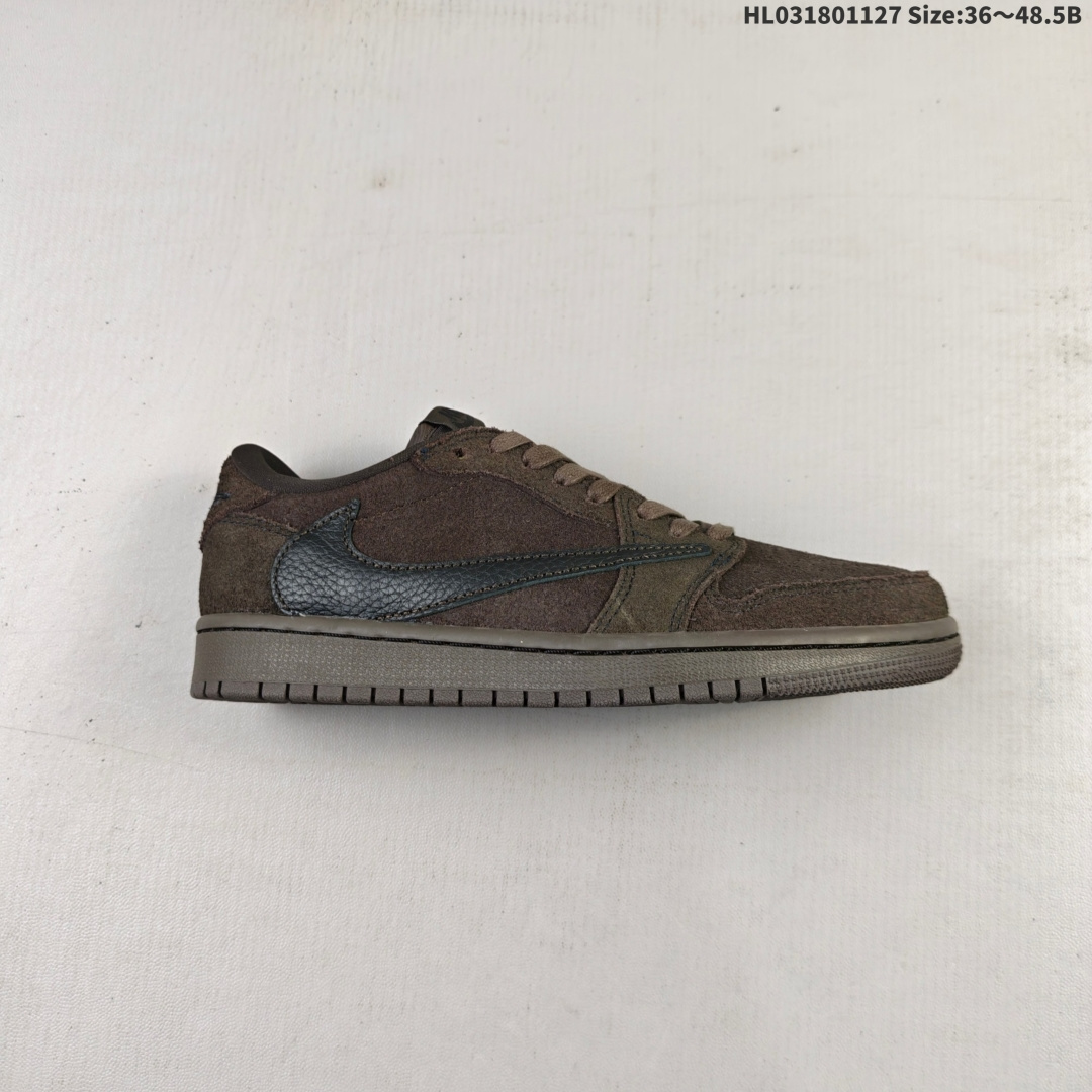 Travis Scott x Fragment x Air Jordan AJ1 Low OG SP 三方联名倒勾低帮 市面最强公司级原装纸板原楦开发 极致鞋型一眼正即视感 #独家私模原档案开模,自动区别市面普通版本 #全鞋采用东莞头层皮,用料绝不含糊 #飞翼3D高频立体感十足 细节全方面到位 #全鞋电脑车线 顶级工艺 完美清洁度 货号:DM7866-061 编码:HL031801127 B