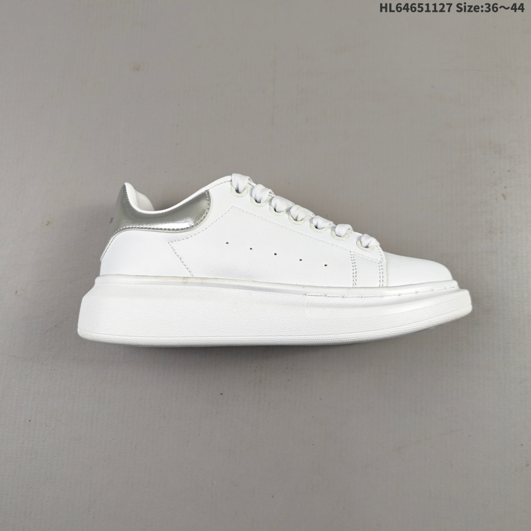 💰65 意大利高奢品牌Alexander McQueen亚历山大·麦昆 Sole Leather Sneakers低帮时装厚底休闲运动小白鞋 编码：HL64651127