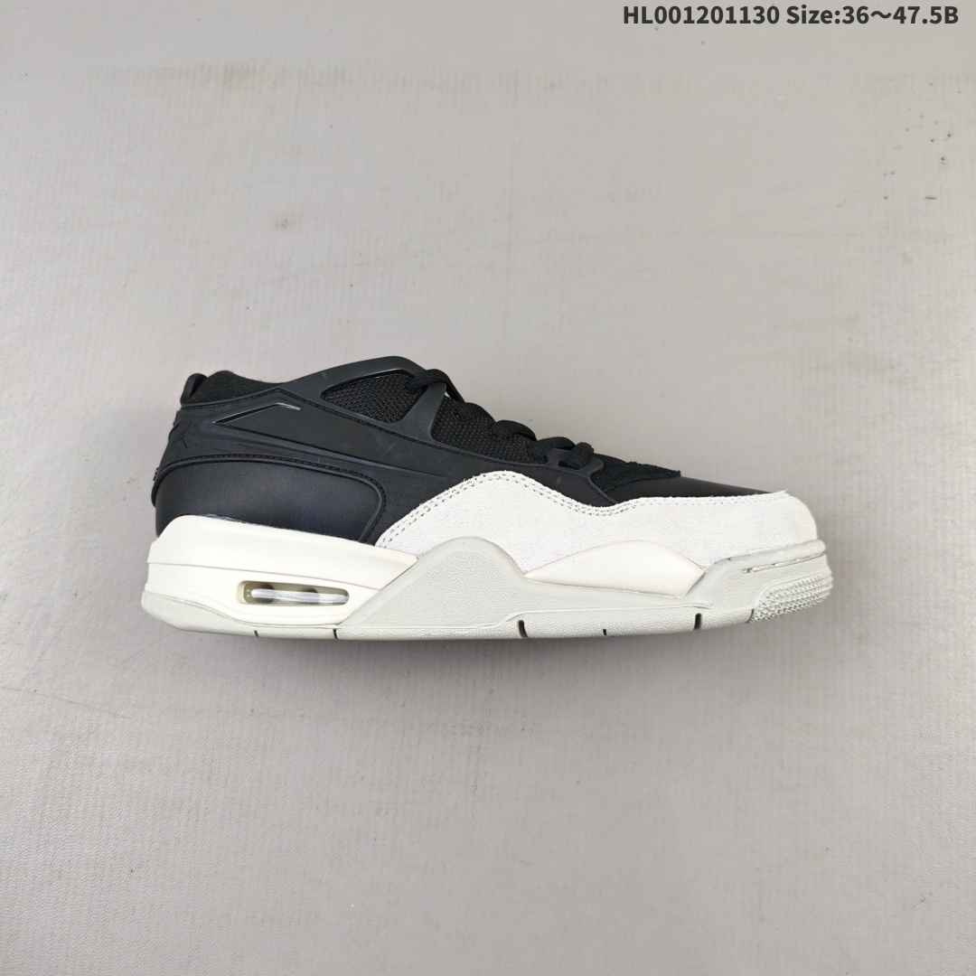 真标带半码 Air Jordan 4 RM "Black Light Bone" 黑米色 AJ4 乔丹4代 aj4 乔4 黑白熊猫 乔丹篮球鞋系列 整鞋采用皮革与麂皮材料打造,鞋面使用黑色皮革作为主体框架,搭配鞋头米色麂皮框架,保留Air Jordan 4经典造型的同时,取消了原本的网格,搭配黑色的鞋带,让整鞋看起来更有整体感.鞋舌顶端米色的标签上锈有黑色JJumpman Logo以及Flight字样,彰显球鞋身份.鞋帮部分和后跟位置的提环使用黑色TPU材质,给鞋身带来更多色彩层次感.后跟采用黑色Nike Swoosh Logos呈现,中底延续前作使用了分离式后掌可视化Air Sloe气垫,最后搭配米色中底和同色橡胶大底完善整体设计收尾. 男货号:FQ7939-001 女货号:FQ7938-001 HL001201130 B