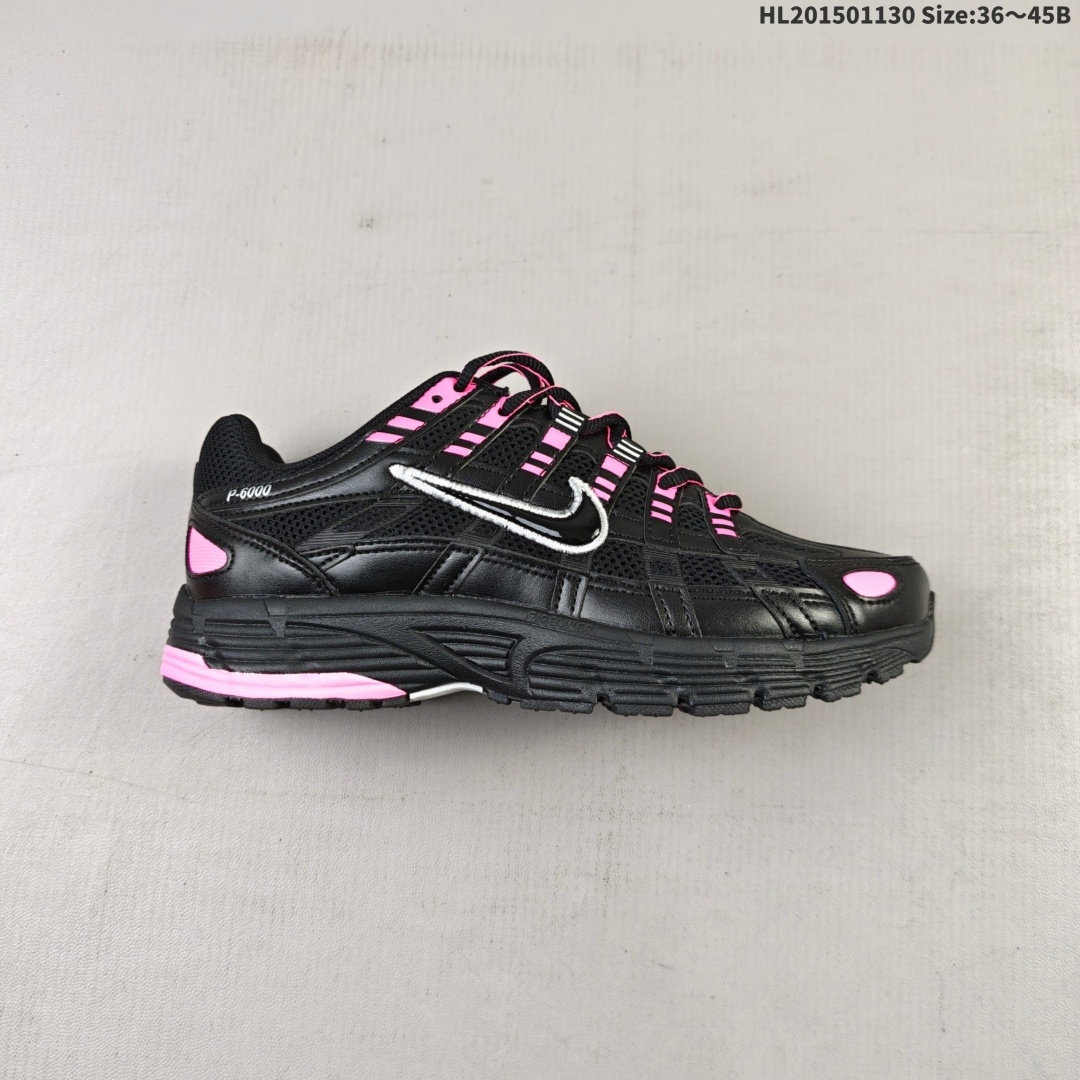 真标带半码✅耐克(NIKE)男女子休闲运动鞋P-6000Premium 轻便舒适透气防滑缓震耐磨跑步鞋.P-6000 是一款植根于 2000 年代风格的混合款式,让人想起去年再次流行的 Zoom Vomero 5.采用透气网眼布搭配皮革和合成材质覆面,再现 21 世纪早期鞋款外观.活力配色打造时尚外观和运动美学,结合泡棉缓震配置,缔造非凡舒适的日常穿着体验.皮革、织物与合成材质组合鞋面,打造舒适支撑效果.沿袭 Nike Pegasus 25 和 Nike Pegasus 2006 的复古设计风格,泡棉中底,轻盈缓震,缓震鞋垫,带来舒适的足底体验,橡胶外底,铸就非凡抓地力. 货号:CD6404-105 编码:HL201501130 B