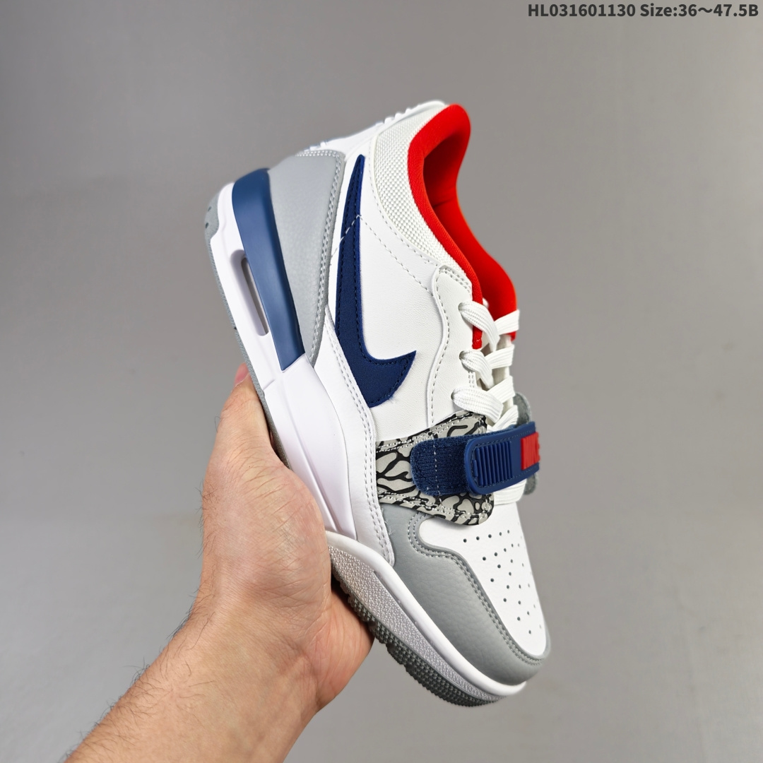 集合二 乔丹Air Jordan Legacy 312 有着交错结合的设计,它的名字就展现出它所包含的鞋款元素,312 分别对应了 Air Jordan 3、Air Jordan 1 和 Air Trainer 2,将这三双经典又有不俗人气的鞋款融合,“最强三合一” 的名称由此得来! 货号:FN8902 161 编码:HL031601130 B
