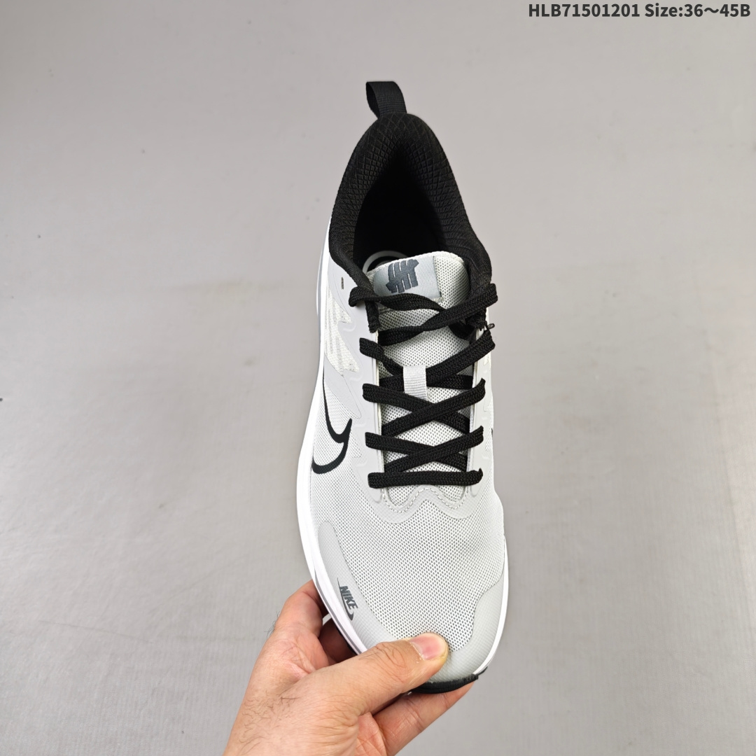 💰150
耐克Nike Pegasus ZoomX Plus 超跑飞马网面训练纯原跑步鞋CK4318-018，采用全掌ZoomX中底技术，具有即刻可用的回弹性能和推动感，无需长时间磨合即可体验优异反馈。 1核心技术特点：ZoomX中底：相比传统Zoom气垫，ZoomX材质无需磨合即可发挥优异回弹性能，提供即时反馈和推进力，适合追求快速响应的跑者。轻量化设计：中底密度梯度优化，前掌密度低至0.82g/cm³，后跟密度提升至1.05g/cm³，兼顾缓震与支撑性能。 支撑升级：采用3D打印TPU框架替代传统支撑撑条，精准适配足部形态，减少足部内翻风险。
货号：CK4318
尺码:  36 36.5 37.5 38 38.5 39 40 40.5 41 42 42.5 43 44 45
编码:HLB71501201 Size:36～45B