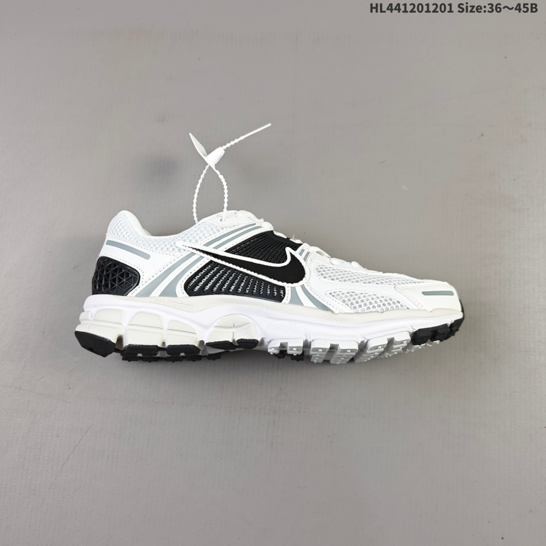 💰120
Nike Zoom Vomero 5 复古单品新配色
Nk Zoom Vomero 5 SP 佛莫罗5代系列经典复古休闲运动慢跑鞋#采用环保纤维革饰片组合网眼布鞋面材质 正确后跟TPU加固 耐弯折热塑框架支撑鞋身 中底搭载EVA轻量缓震
货号:FB9149 101
尺码:36 36.5 37.5 38 38.5 39 40 40.5 41 42 42.5 43 44 45HL441201201 Size:36~45B