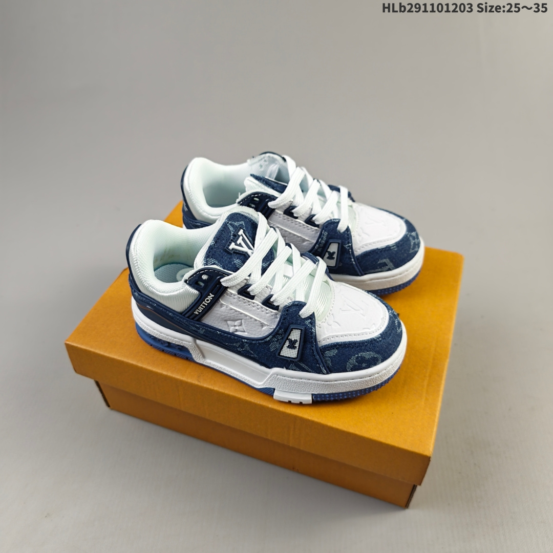 集合 童鞋!全新LV路易威登Louis Vuitton Trainer Sneaker Low休闲运动文化百搭板鞋! 编号:HLb291101203