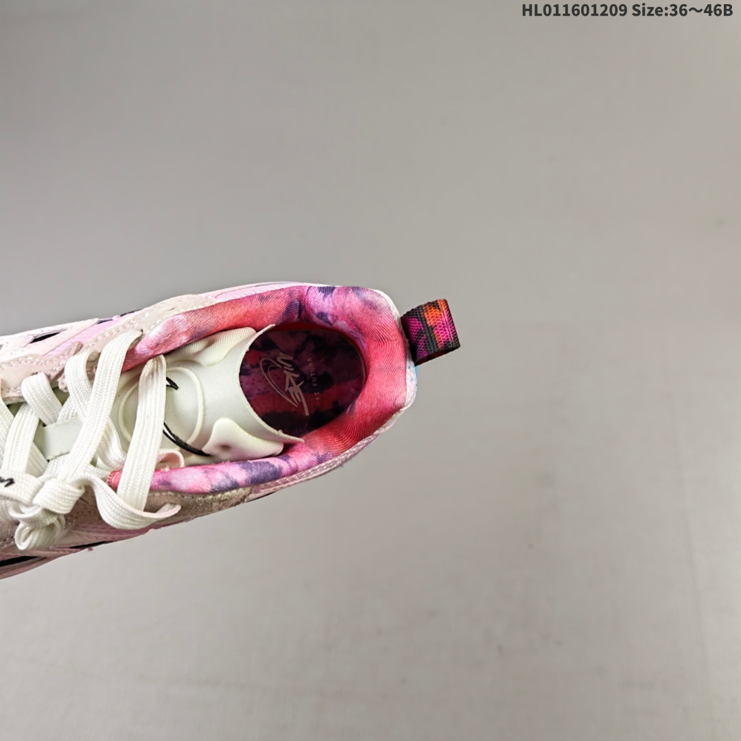 💰230
NIKE JAM 系列舒适时尚防滑耐磨低帮生活休闲鞋 采用鞋面合成皮革与网眼布设计 以便于运动员在霹雳舞运动中的保护和耐穿 中底设计细节采用翻转SWOOSH设计 使得倒立动作时更显帅气 鞋子中的整体结构下降 有助于提供更好的缓震效果 设计语言来与NIKE 2000年跑跑鞋中汲取的材料组合以及设计语言 鞋子在线条处大量采用反光效果
货号:FN0314 200
尺码:35.5 36 36.5 37.5 38 38.5 39 40 40.5 41 42 42.5 43 44 45HL011601209 Size:36～46B