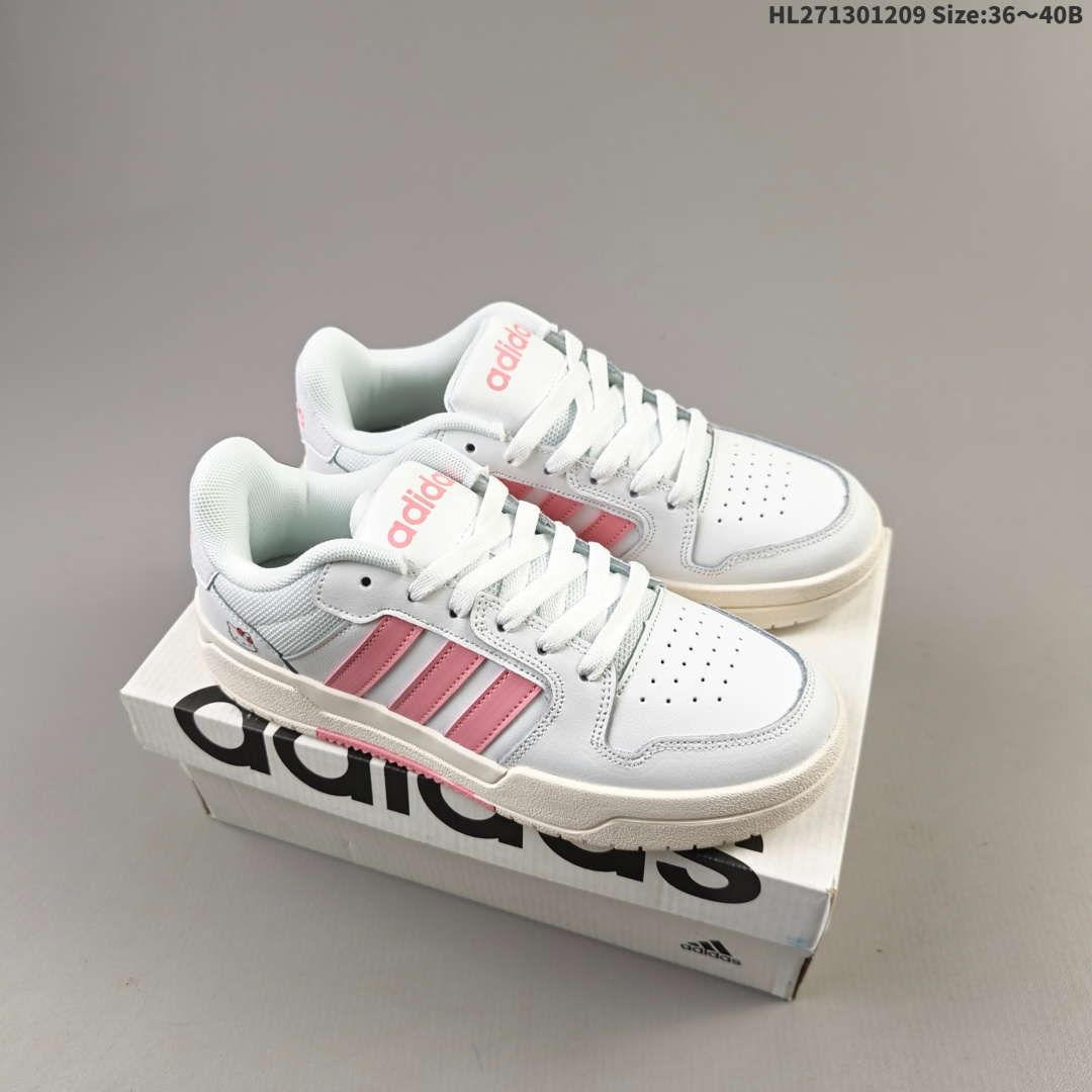 集合 阿迪达斯 Adidas ENTRAP休闲舒适运动板鞋少年感复古篮球鞋女阿迪达斯 百搭 低帮 板鞋 男女同款运动鞋⚠️Adidas 性价比超高的复古运动板鞋❗️❗️这款颜色很清新,可以搭配任何颜色的裤子,百搭神器使夏天配上短裤短裙,再加一个同色的T恤,气质满满,脚感也超级舒服,超适合爱运动的你们!鞋子侧面的阿迪 ￼adidas 经典三道杠,简直帅到飞起!价格也很香!#甜出圈的心动好鞋 #阿迪达斯高级颜值板鞋 #宝藏鞋子阿迪达 #送到心坎的一双鞋 货号: EH1460 编码:HL271301209