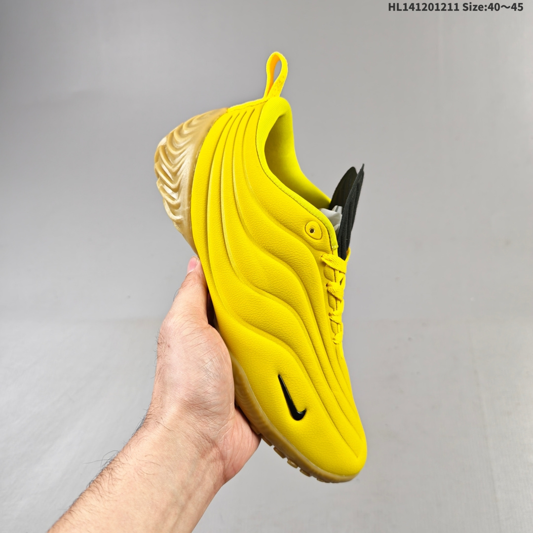 集合💰120
【新品🔥】耐克Nike Astra Ultra舒适休闲复古低帮跑步鞋百搭耐磨 低帮超薄中底 运动鞋 FZ5778，Nike Astra Ultra 2025秋季登场：纤薄鞋底美学重塑女性运动风潮！这双风格类似椰子的鞋子，不由自主想到阿迪最近的风格模版，结果这双鞋是耐克的新款，让人惊讶！配色低调，有不同的色款可以选择。波浪鞋面+天鹅绒鞋带 这颜值直接封神！✨ 设计亮点｜极简美学暴击✅ 3cm超薄鞋底：挑战Ballerina平底鞋舒适度✅ 高端细节：▪️ 不对称天鹅绒鞋带系统 ▪️ 隐藏式迷你Swoosh▪️ 哑光波浪纹鞋面（防刮耐磨）👟 上脚体验｜轻盈如羽✔️ 模压皮革支撑：久走不累脚✔️ 单只仅180g：比同类产品轻30%✔️ 穿搭天花板#耐克nike  #今日份穿搭  #时尚新品种草  #简约风穿搭   ￼Nike
货号:  FZ5778
编码:HL141201211 Size:40～45