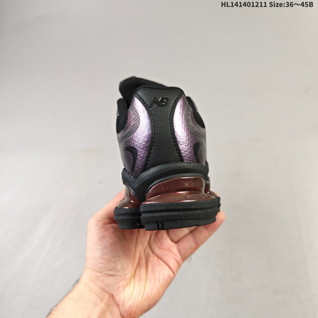 💰140
新百伦 New Balance NB U2000EA 运动跑步鞋。此复刻经典鞋款，加入当下大热的户外元素，以曾经篮球鞋款型式样加以打造鞋款造型。编织鞋带以及加强稳固鞋底都提供机能支持，材质上使用绒皮呈现更显质感 
货号：U20006C1
编码：HL141401211 Size:36～45B