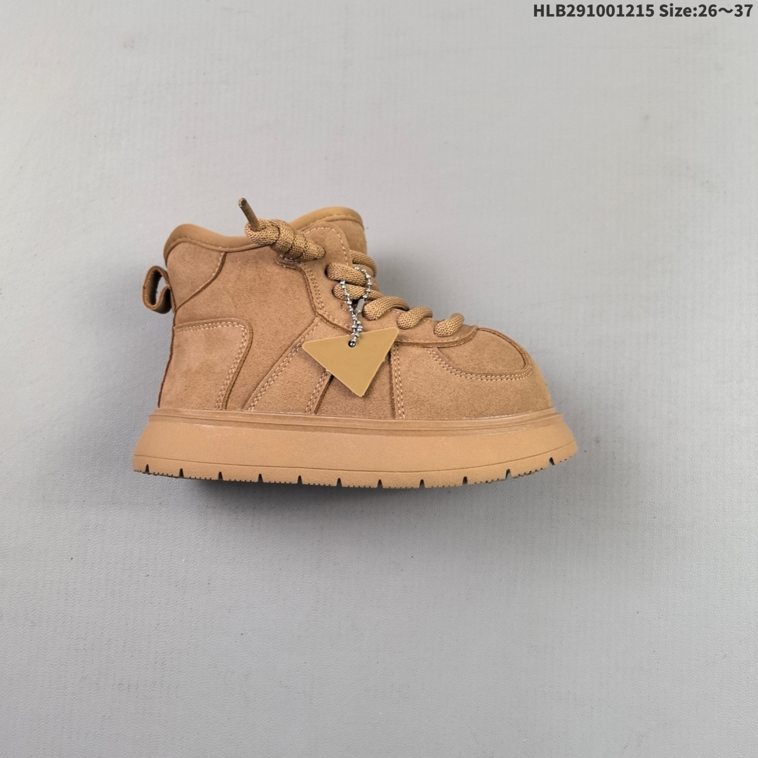 【童鞋】真标✅UGG 雪地靴 复古儿童中帮板鞋 潮流靴子 皮毛一体 厚底增高运动鞋 原单纽姆在原来的基础上加上复古拼色;经典回归,演绎着Z时代青年人生;行走的时尚风行标.材质:牛皮拼拼接➕羊毛内里➕橡胶大底. 货号:M/1144096 编码:HLB291001215