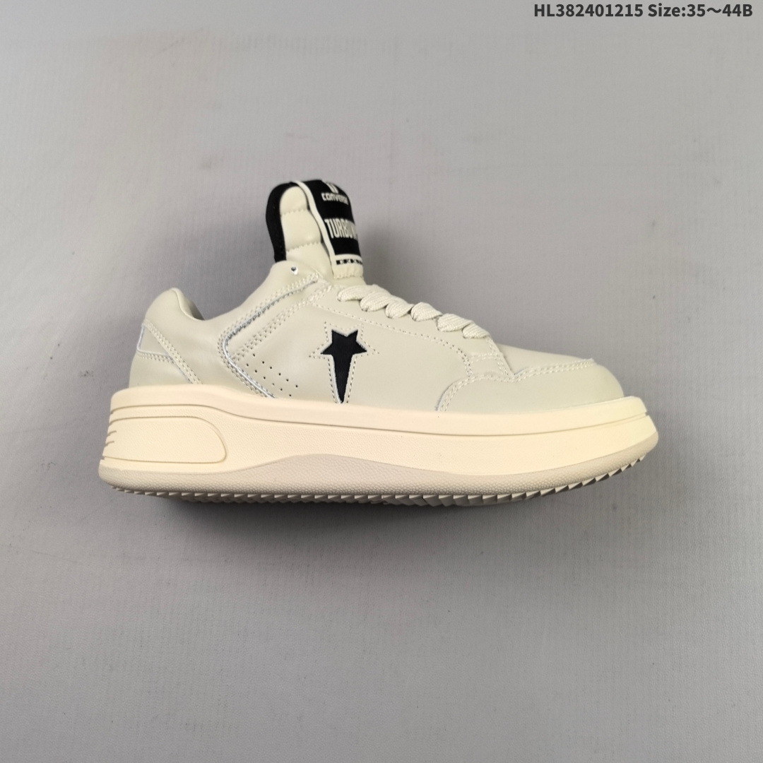 集合 RickOwens x Converse,融合前卫与经典,挑战传统,匡威定义新潮流 Rick Owens DRKSHDW x Converse融合了两大品牌的设计精髓,设计独特,展现出个性和时尚感,别具一格的潮流魅力,让您在人群中脱颖而出,简约又大方.踩上它每一步都踏出独属于你的个性风范. Sizs (36.5 37.5 39.5 41.5 42.5)HL382401215 B