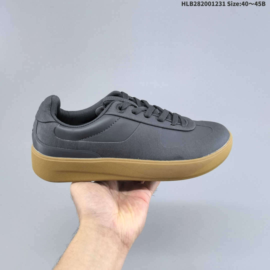 💰200
CS版 lululemon Cityverse 露露乐檬极简主义减震耐磨低帮生活休闲鞋 Cityverse将运动性能融入经典休闲鞋中，中底提供出色缓震，并贴合足部曲线，带来全天候的舒适感。鞋面采用两种材质拼接，且前半部分采用热熔压胶处理，无任何缝线，保留了鞋身整体性。模制泡沫的鞋垫带来上乘的脚感，在平日休闲穿着时不会磨脚，也能提供轻质软弹的效果。25年来，lululemon一直秉持“感受为先”的设计理念，并相信更好的感受带来更好的表现。此次男鞋的设计亦是如此。投入多年研究，针对男性在不同运动场景中的脚步形态设计了不同鞋履款式。同时，还进行了生物力学与形态学研究，为“他”带来更好的贴合度和感受。
SIZE：36 36.5 37.5 38 38.5 39 40 40.5 41 42 42.5 43 44 45 HLB282001231 Size:40～45B