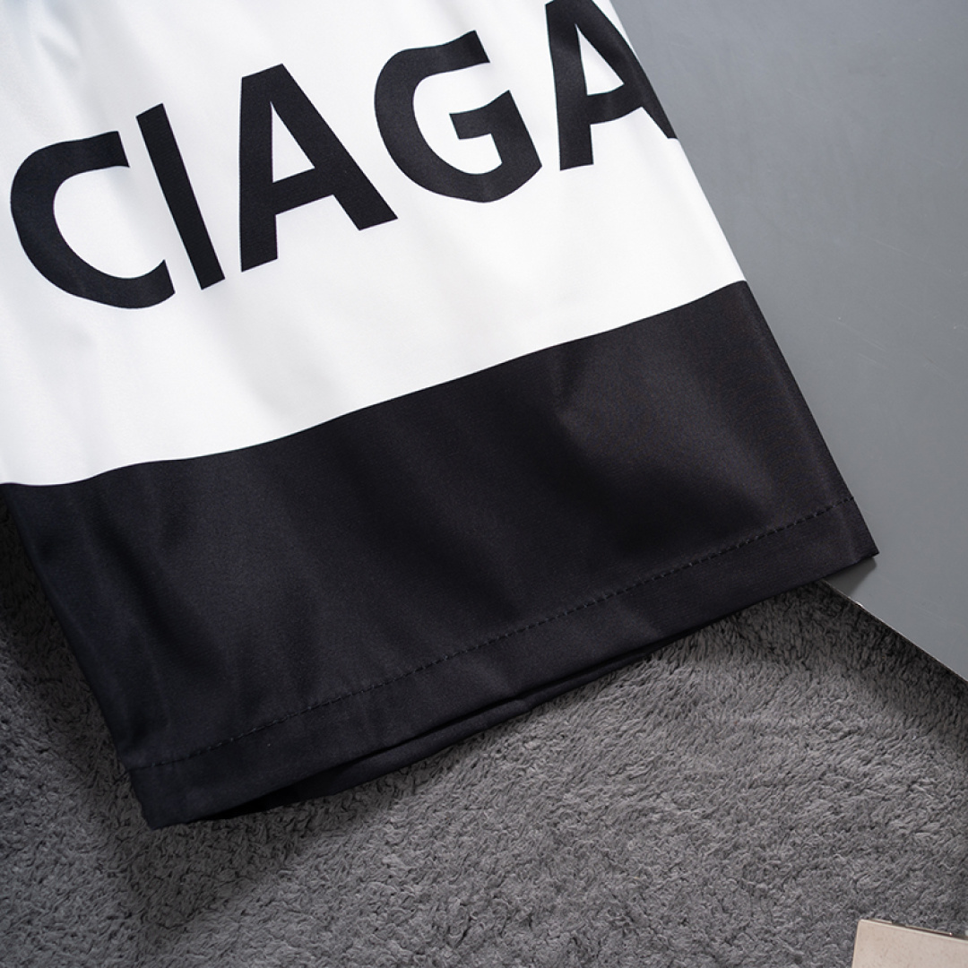 Balenciaga 巴黎世家最新款 短裤沙滩裤 沙滩旅游 高订制 五金 上身效果超正 腿部线条完全得到彰显
