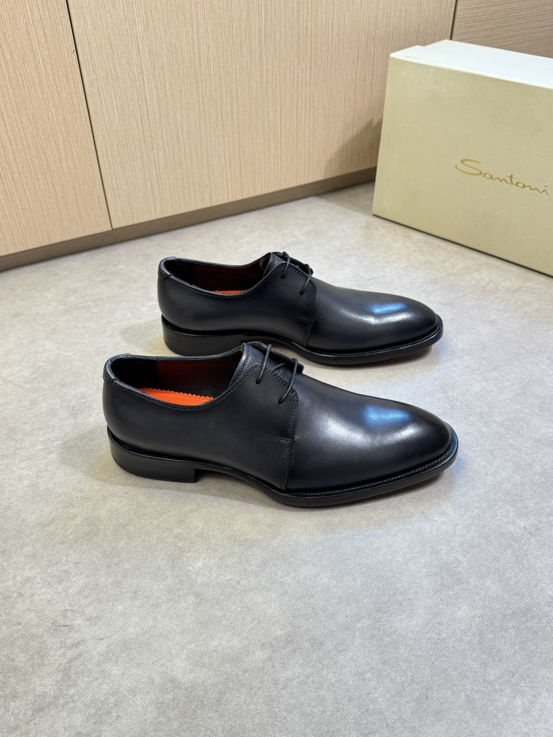 NO:344694,【SANTONI】SANTONI - High-end quality Original single · formal leather shoes - Imported leather embryo on the upper color change calfskin, perfect splicing - Inner water dyed cowhide - Outsole ultralight TPR rubber · genuine leather combination molding leather outsole - Ultra high quality control · fine workmanship highlighted (high-end · noble · grade) -Size 39-44 (38, 45, custom made)·S0234,,cowhide,Leather soles19860909【SANTONI】圣东尼 -高端品质 原单·正装皮鞋 -鞋面进口皮胚改色小牛皮、完美拼接 -内里水染牛皮 -大底超轻TPR橡胶·真皮组合成型真皮大底 -超高品控·做工精细凸显(高端·贵气·档次) -Size 39-44（38,45,可订做)·S0234,,cowhide,Leather soles,Men's shoes